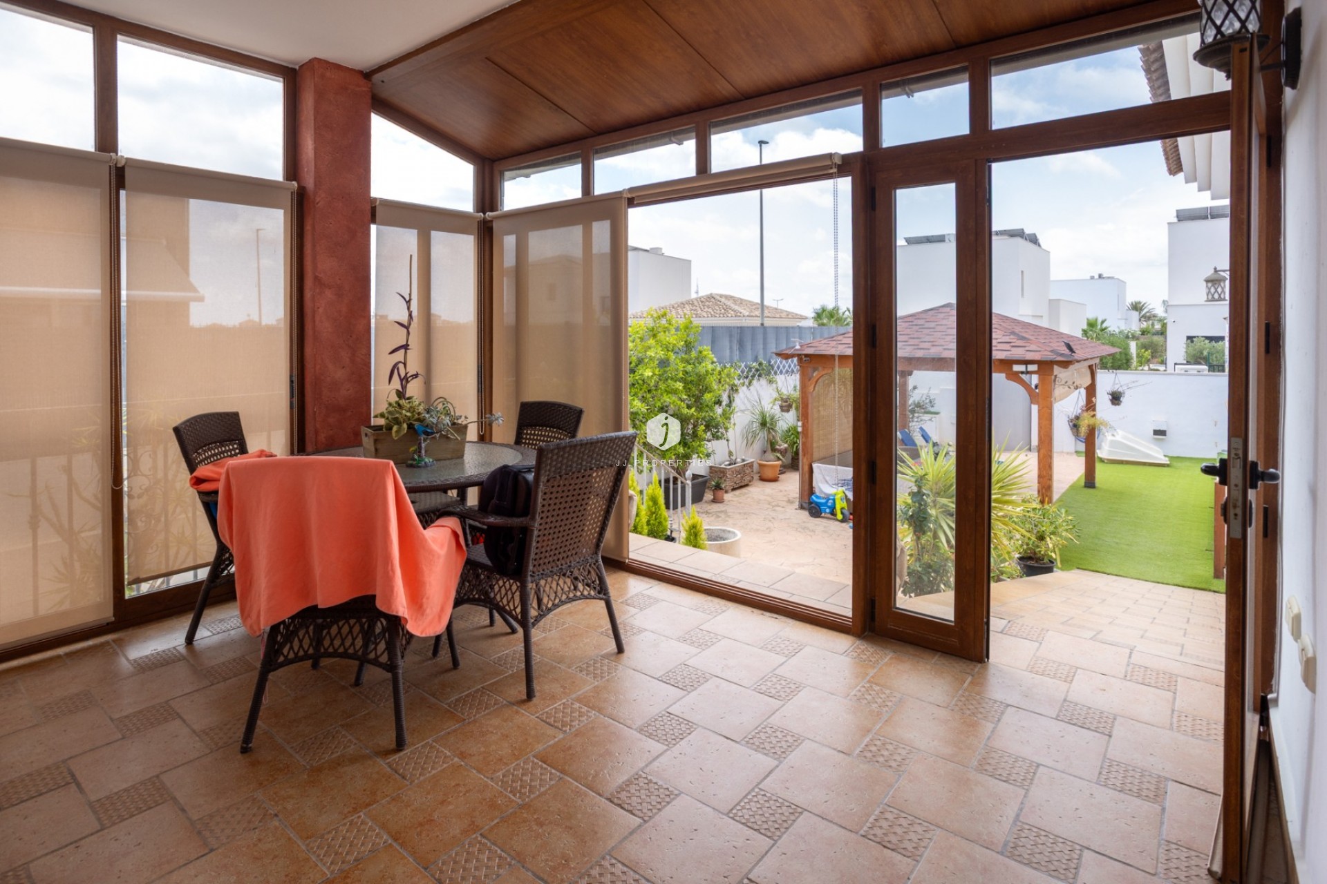 Aus zweiter Hand - Villa -
Los Montesinos - Costa Blanca