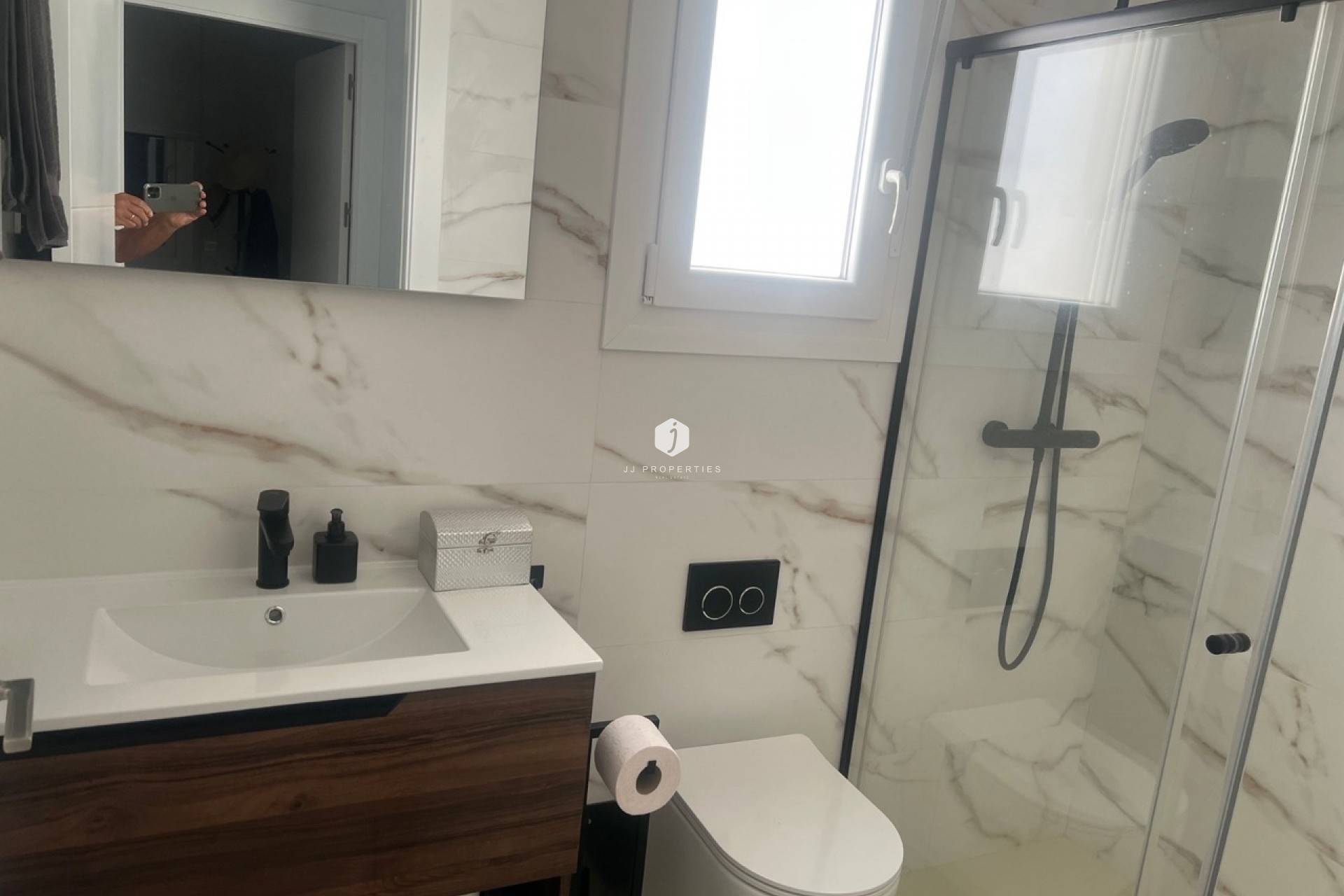 Aus zweiter Hand - Villa -
Los Montesinos - Costa Blanca