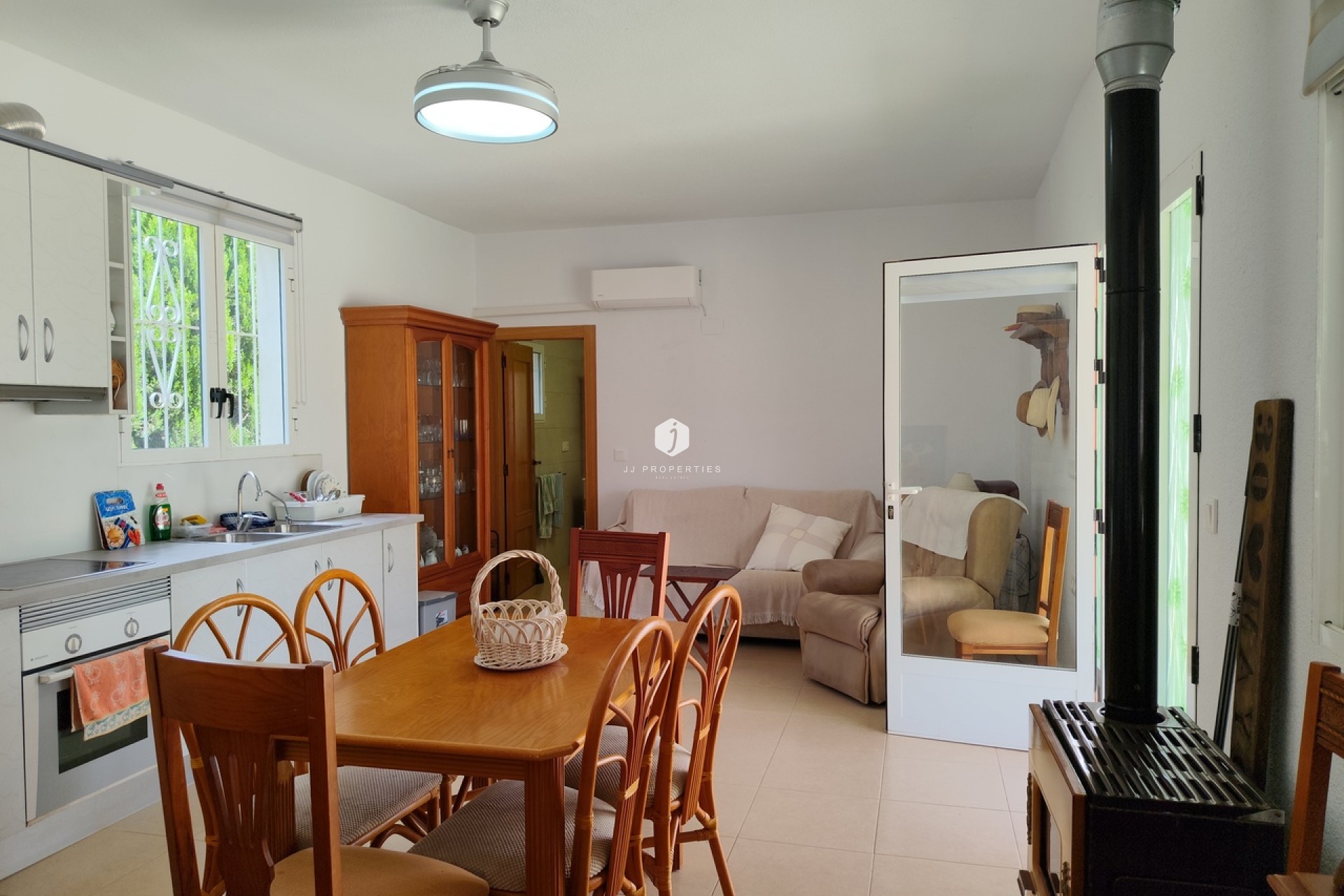 Aus zweiter Hand - Villa -
Los Montesinos - Costa Blanca