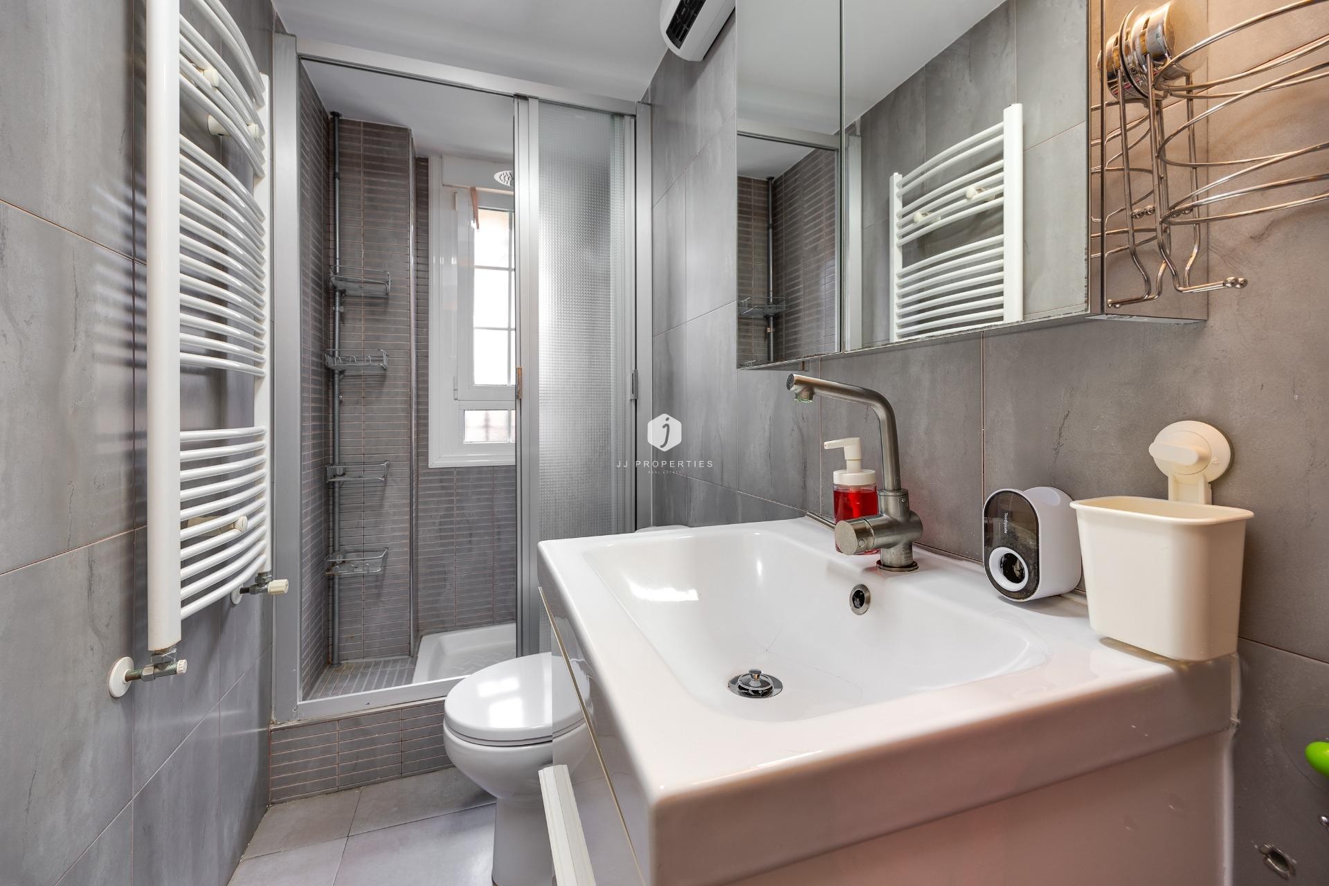 Aus zweiter Hand - Villa -
Los Montesinos - La herrada