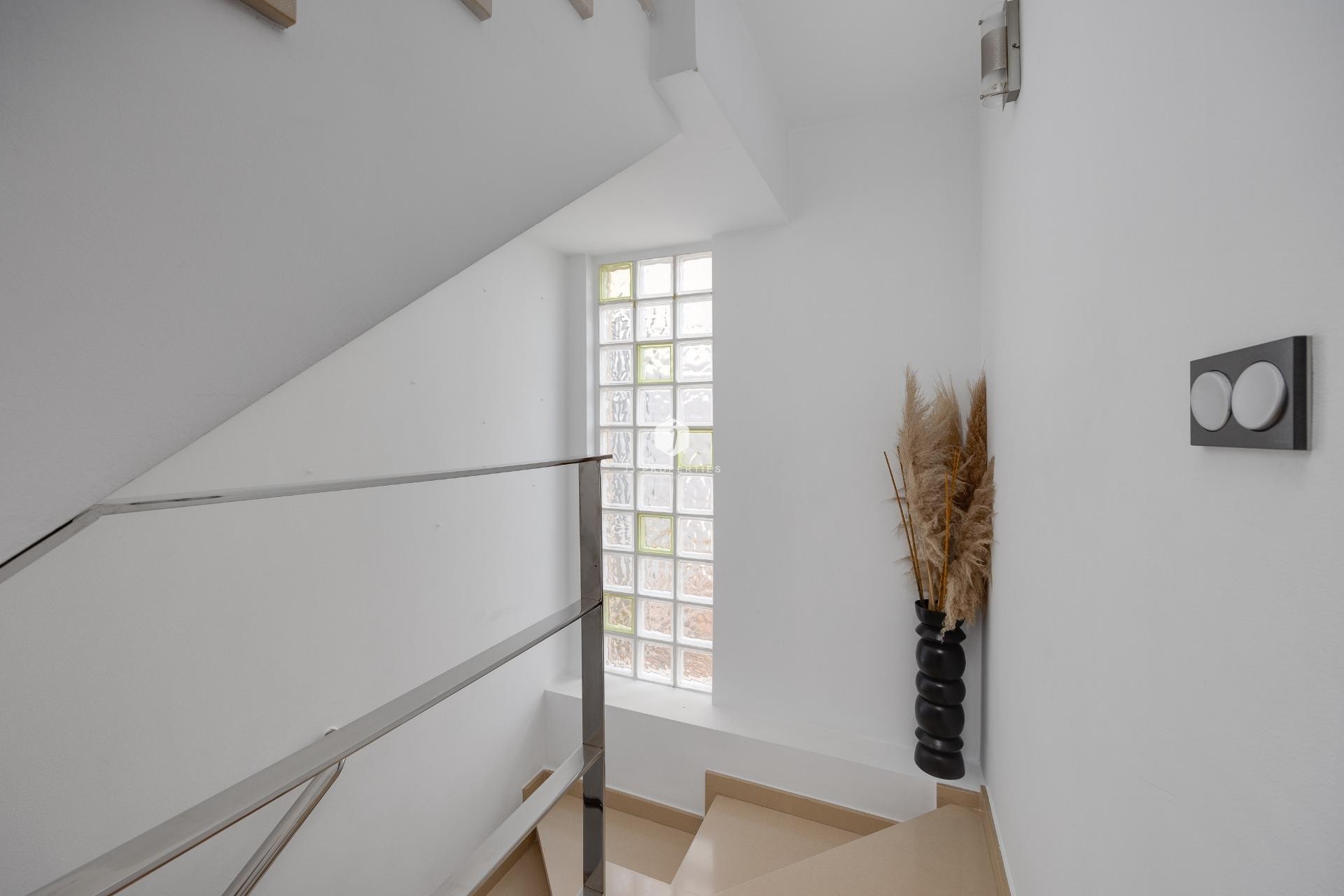 Aus zweiter Hand - Villa -
Los Montesinos - La herrada