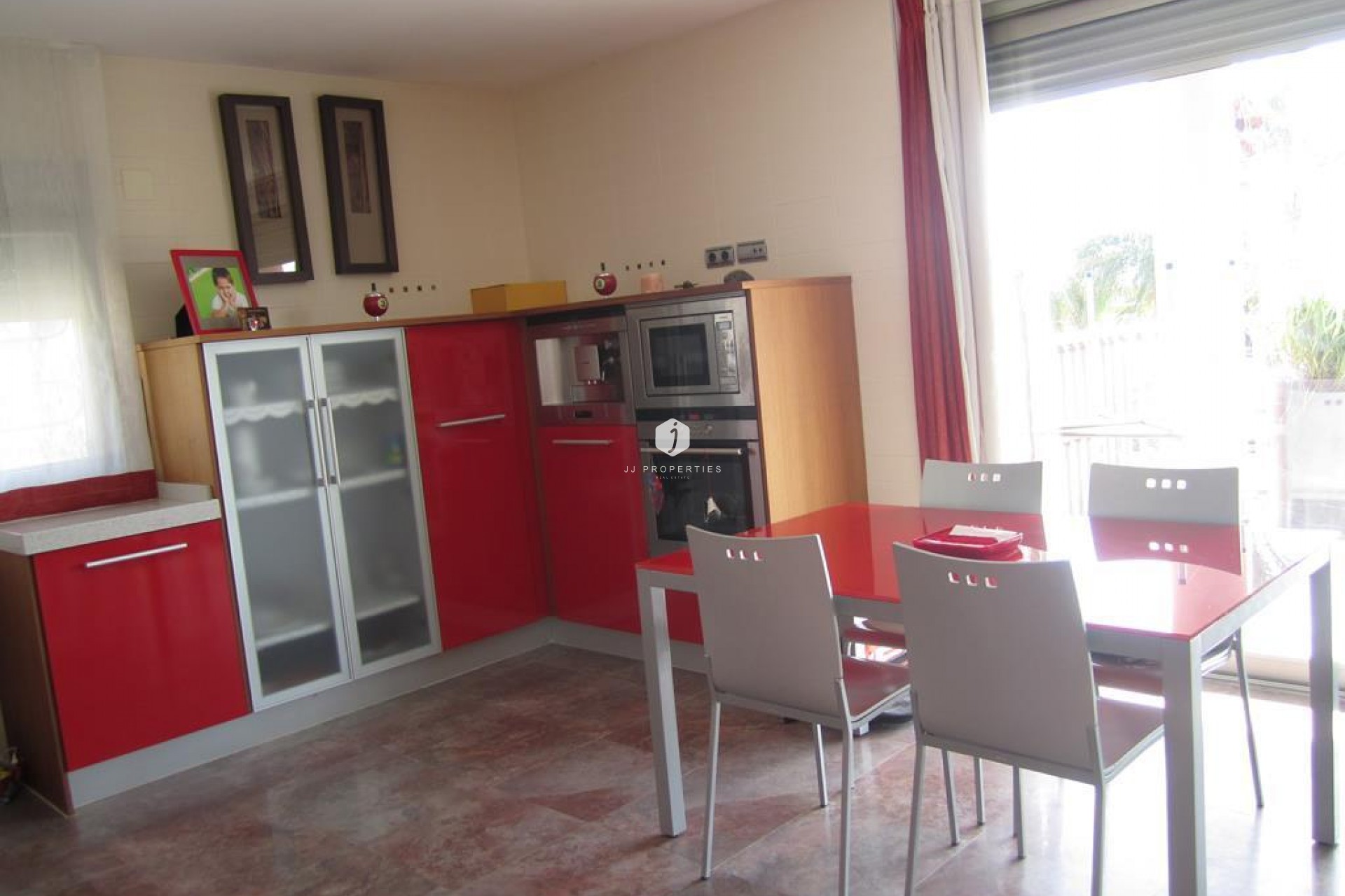 Aus zweiter Hand - Villa -
Los Montesinos