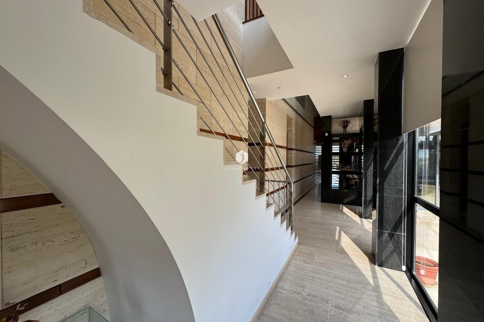 Aus zweiter Hand - Villa -
Orihuela Costa - Altos De Campoamor