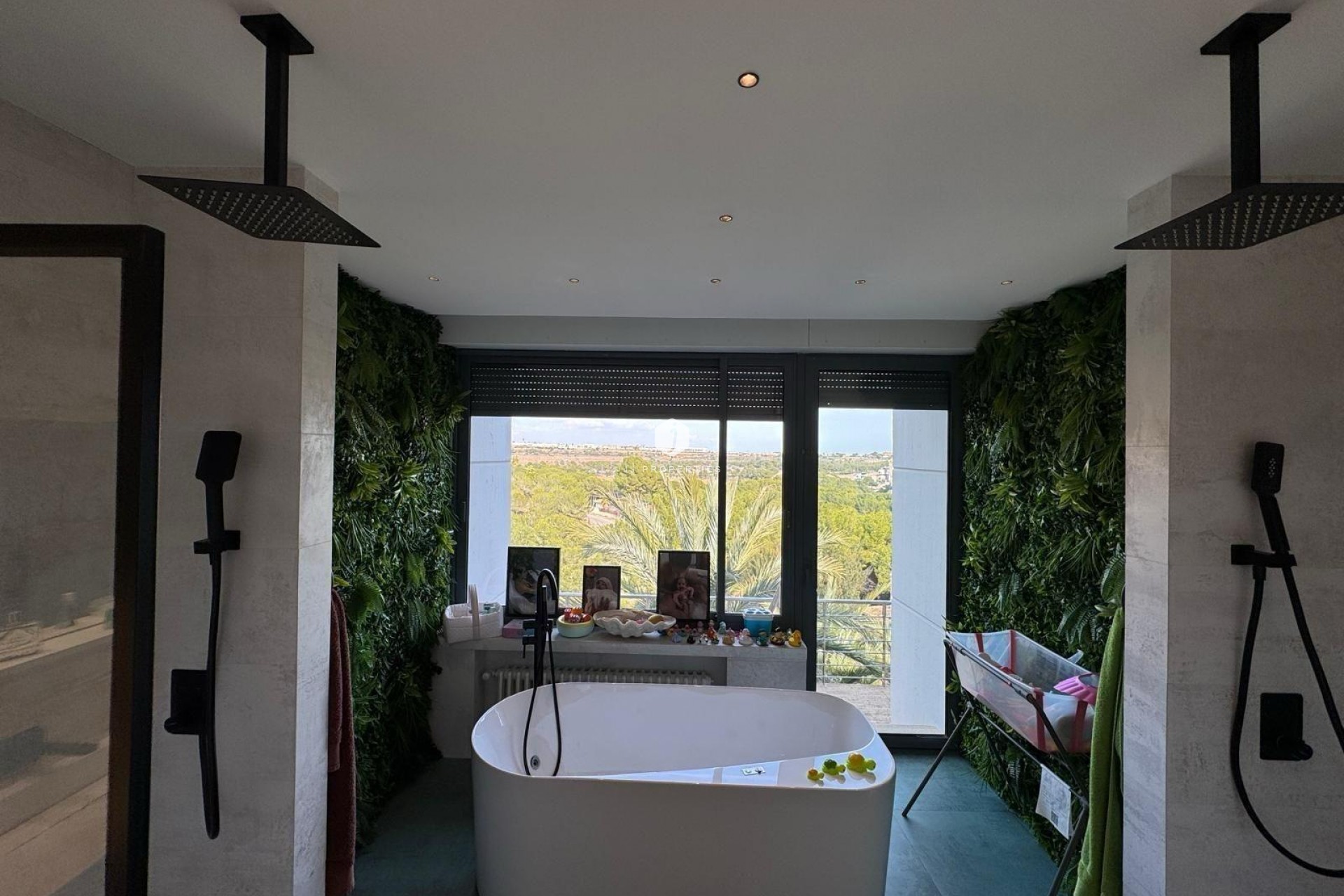 Aus zweiter Hand - Villa -
Orihuela Costa - Altos De Campoamor