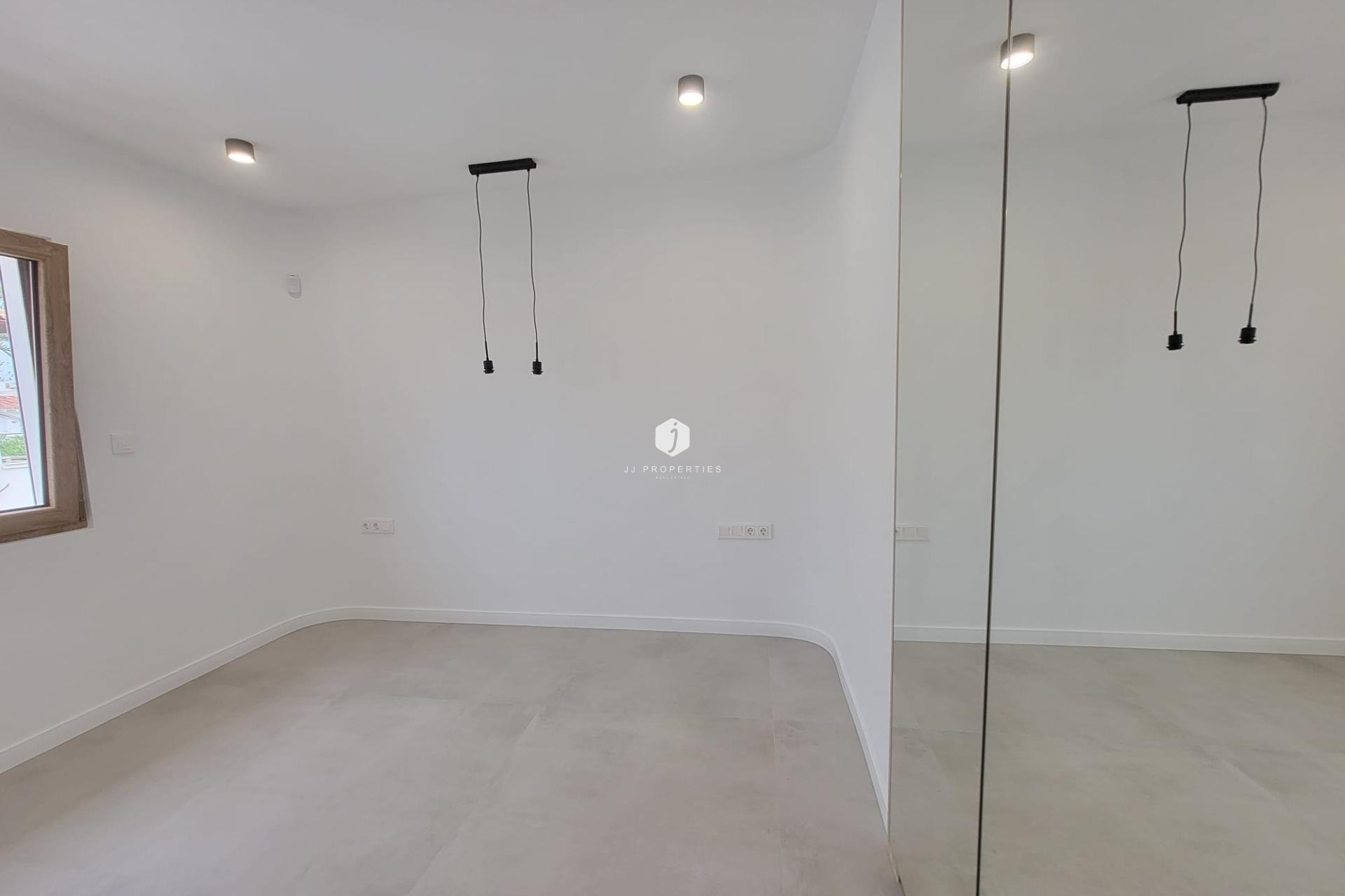 Aus zweiter Hand - Villa -
Orihuela Costa - Cabo Roig