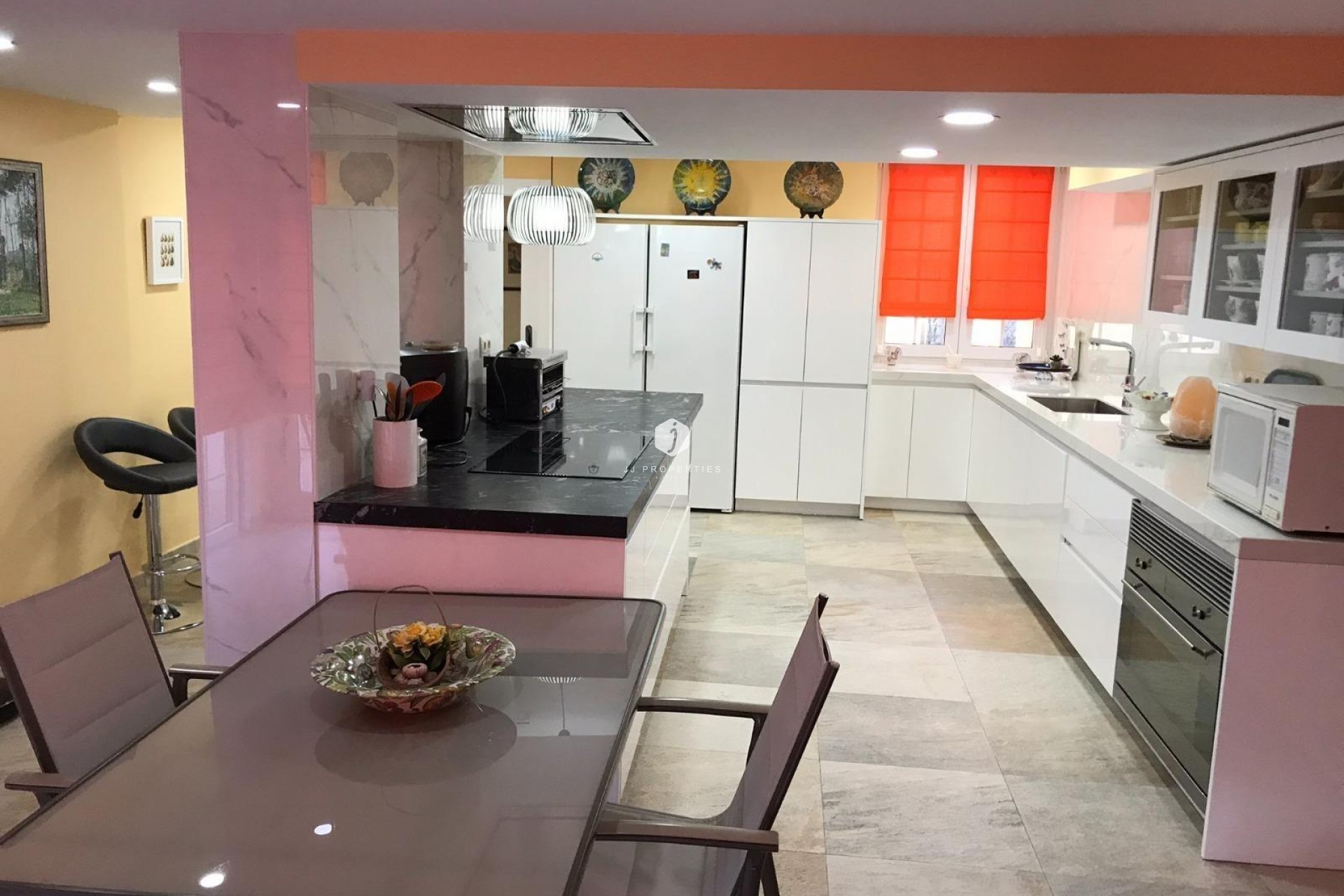 Aus zweiter Hand - Villa -
Orihuela Costa - Cabo Roig