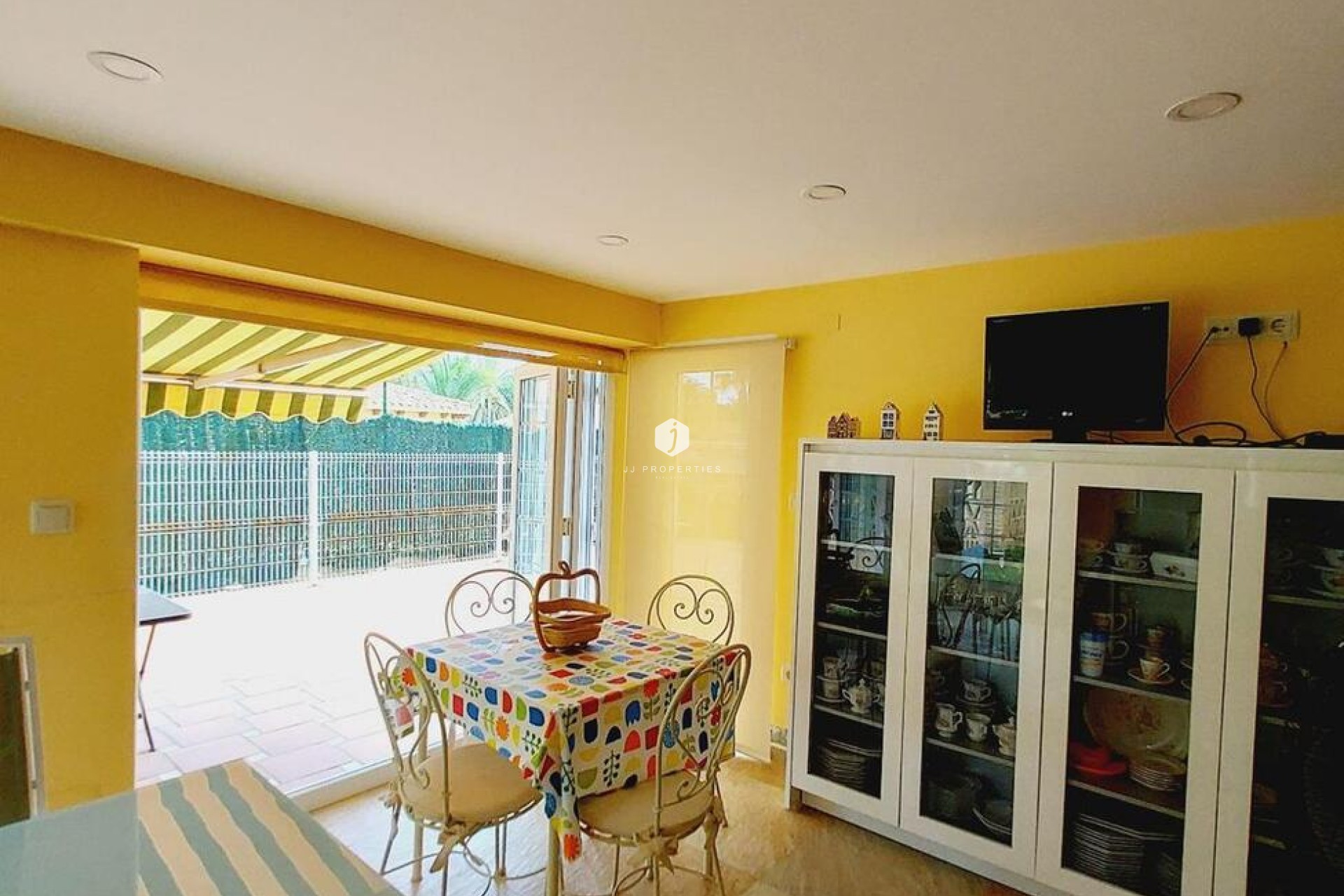 Aus zweiter Hand - Villa -
Orihuela Costa - Cabo Roig