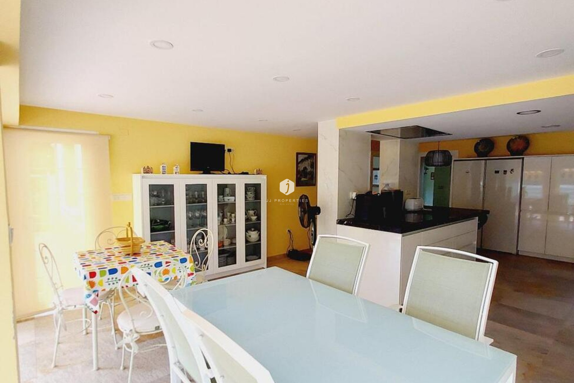 Aus zweiter Hand - Villa -
Orihuela Costa - Cabo Roig