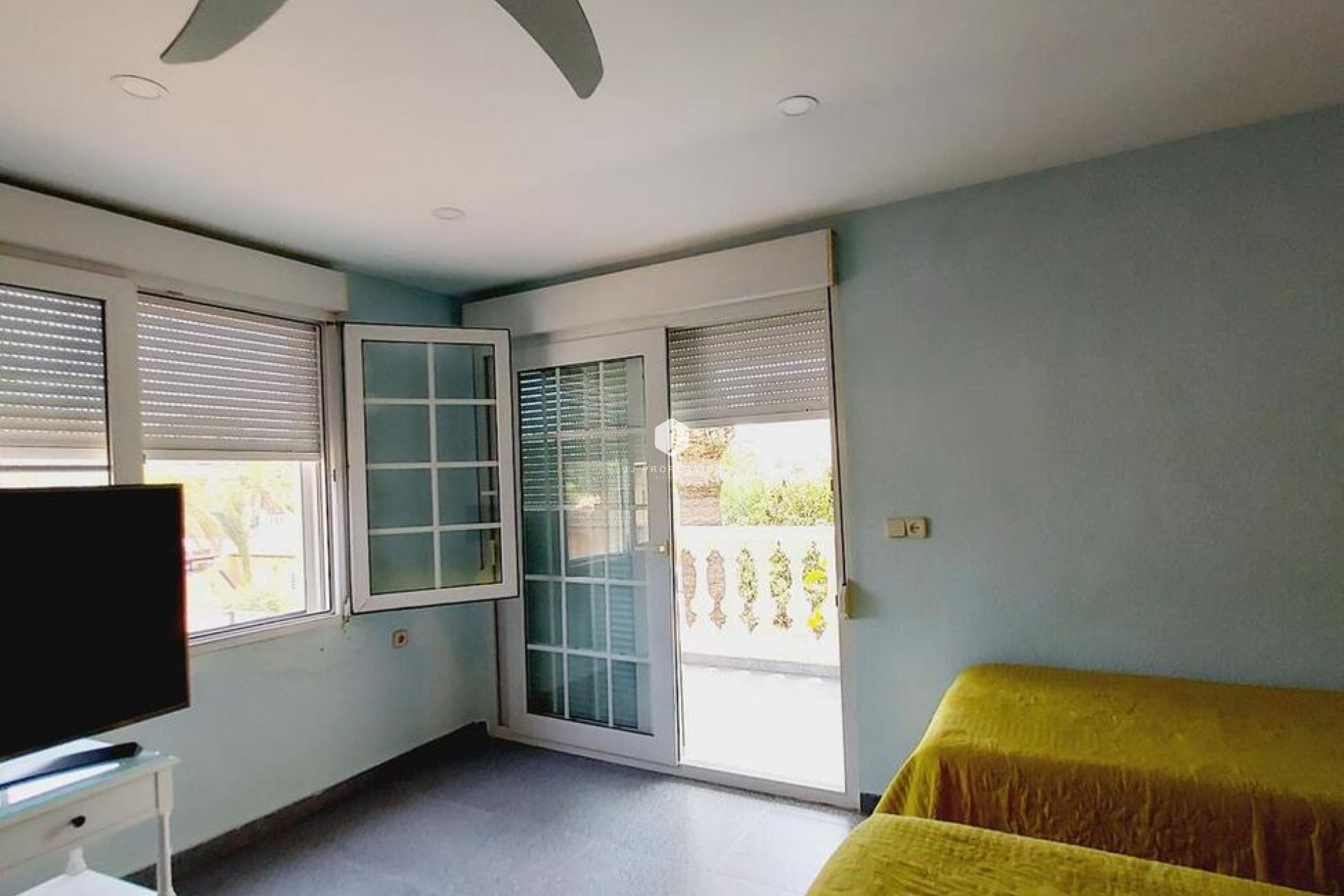 Aus zweiter Hand - Villa -
Orihuela Costa - Cabo Roig