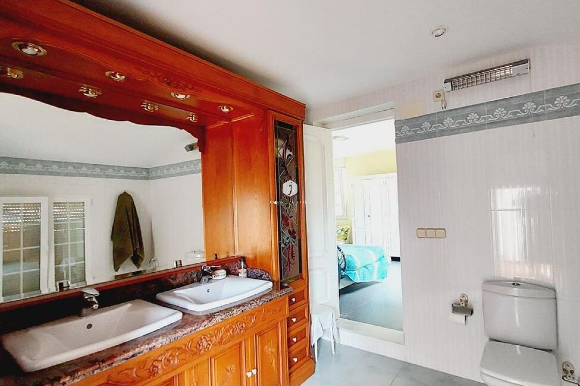 Aus zweiter Hand - Villa -
Orihuela Costa - Cabo Roig