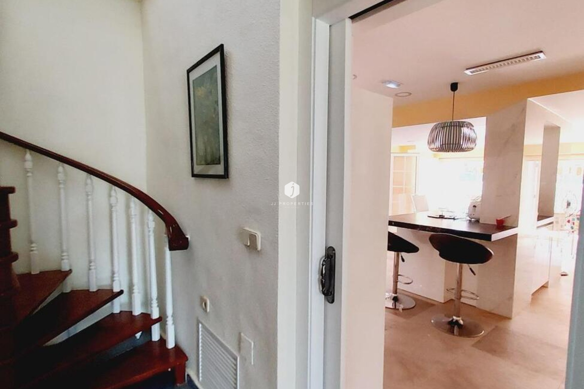 Aus zweiter Hand - Villa -
Orihuela Costa - Cabo Roig