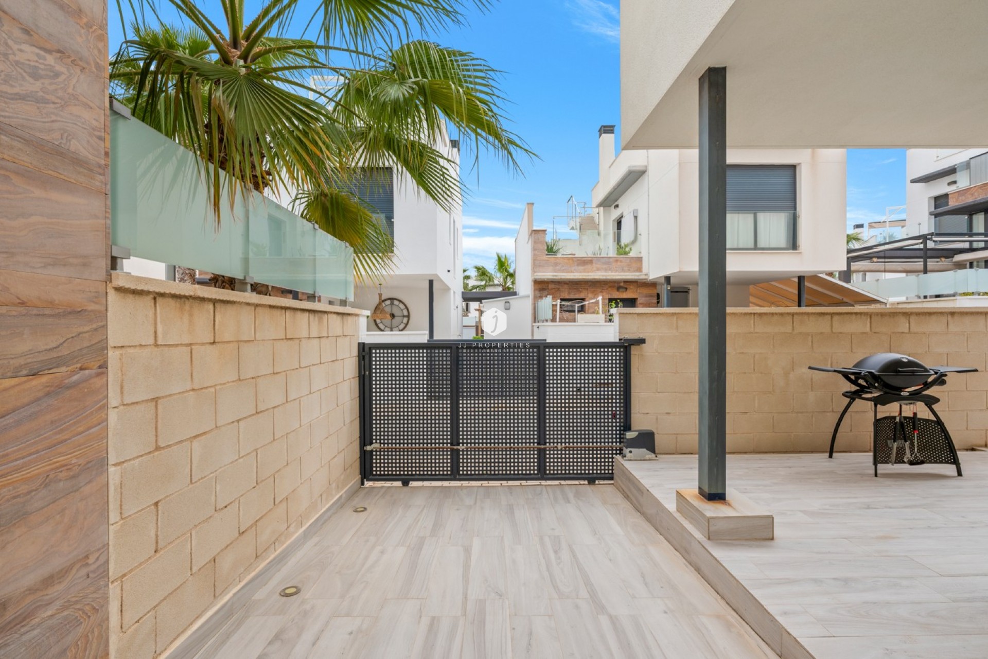 Aus zweiter Hand - Villa -
Orihuela Costa - Cabo Roig