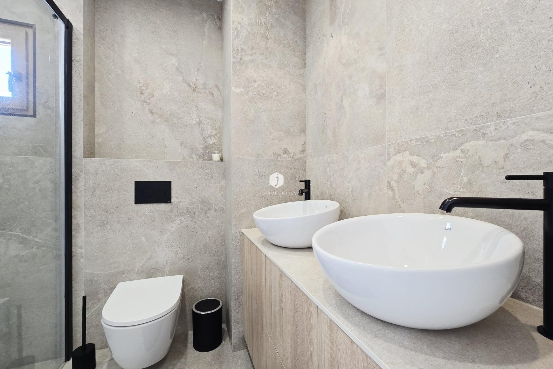 Aus zweiter Hand - Villa -
Orihuela Costa - Cabo Roig