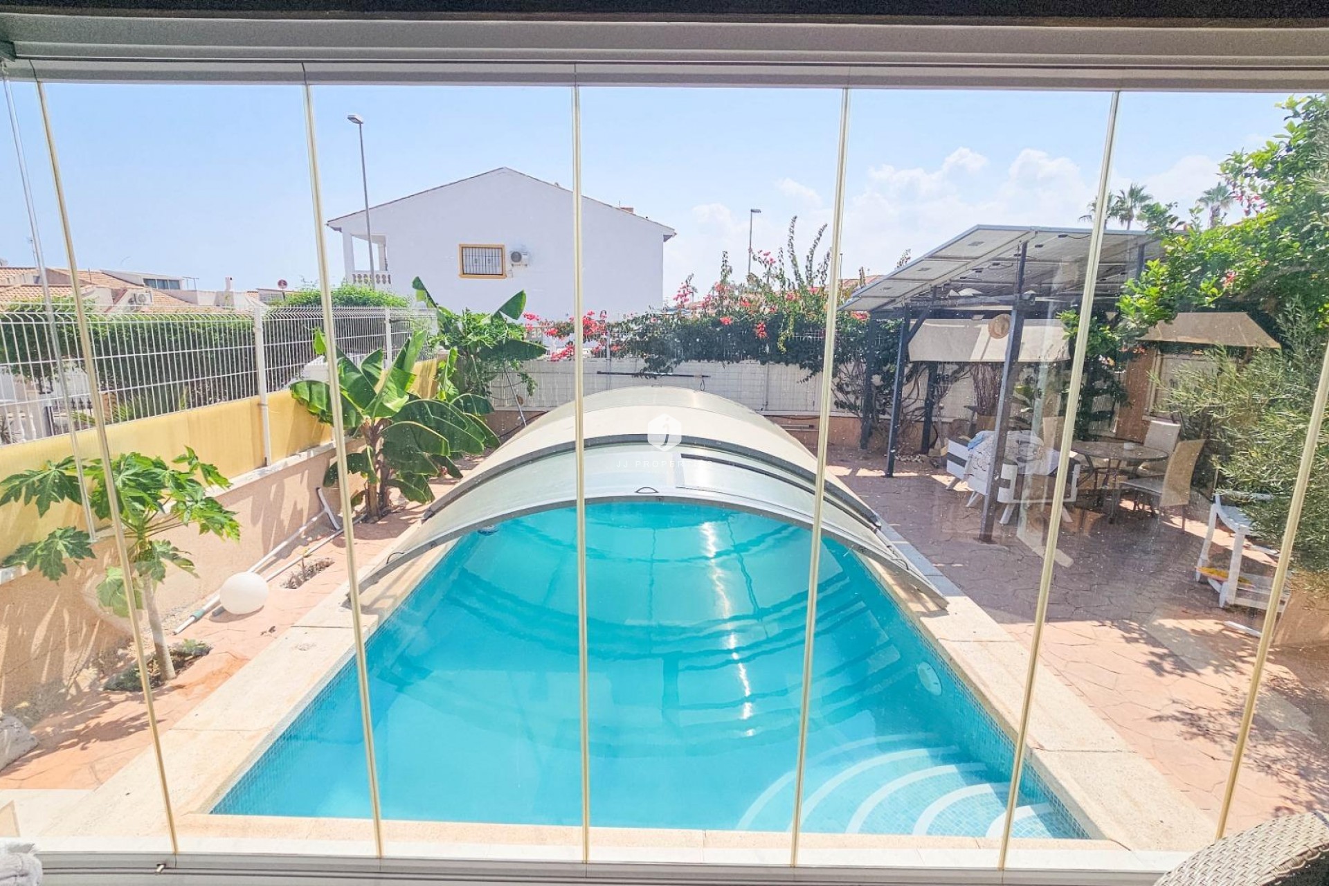 Aus zweiter Hand - Villa -
Orihuela Costa - Cabo Roig