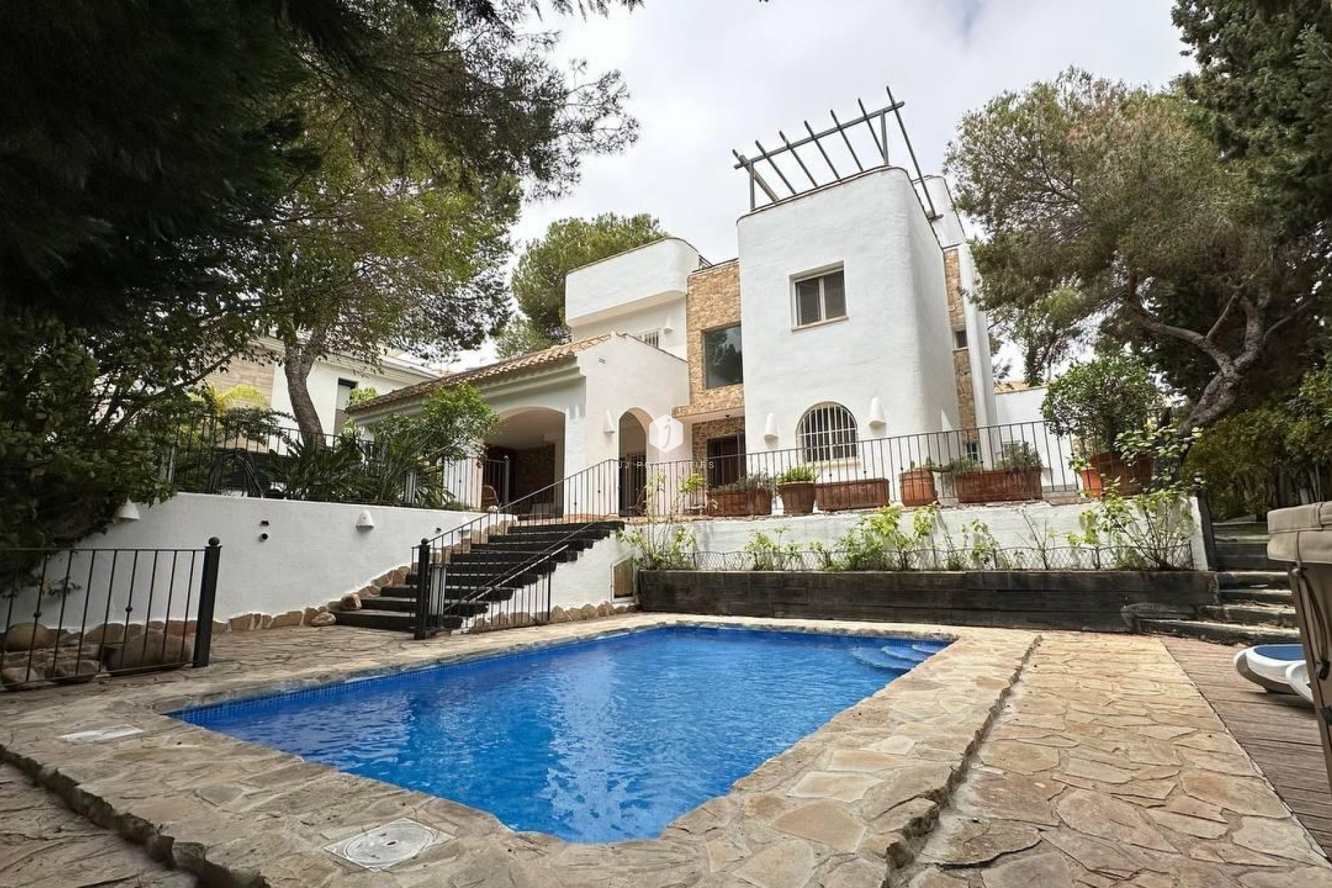 Aus zweiter Hand - Villa -
Orihuela Costa - Campoamor