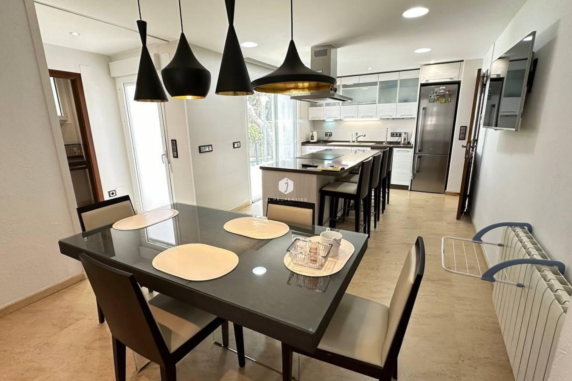 Aus zweiter Hand - Villa -
Orihuela Costa - Campoamor