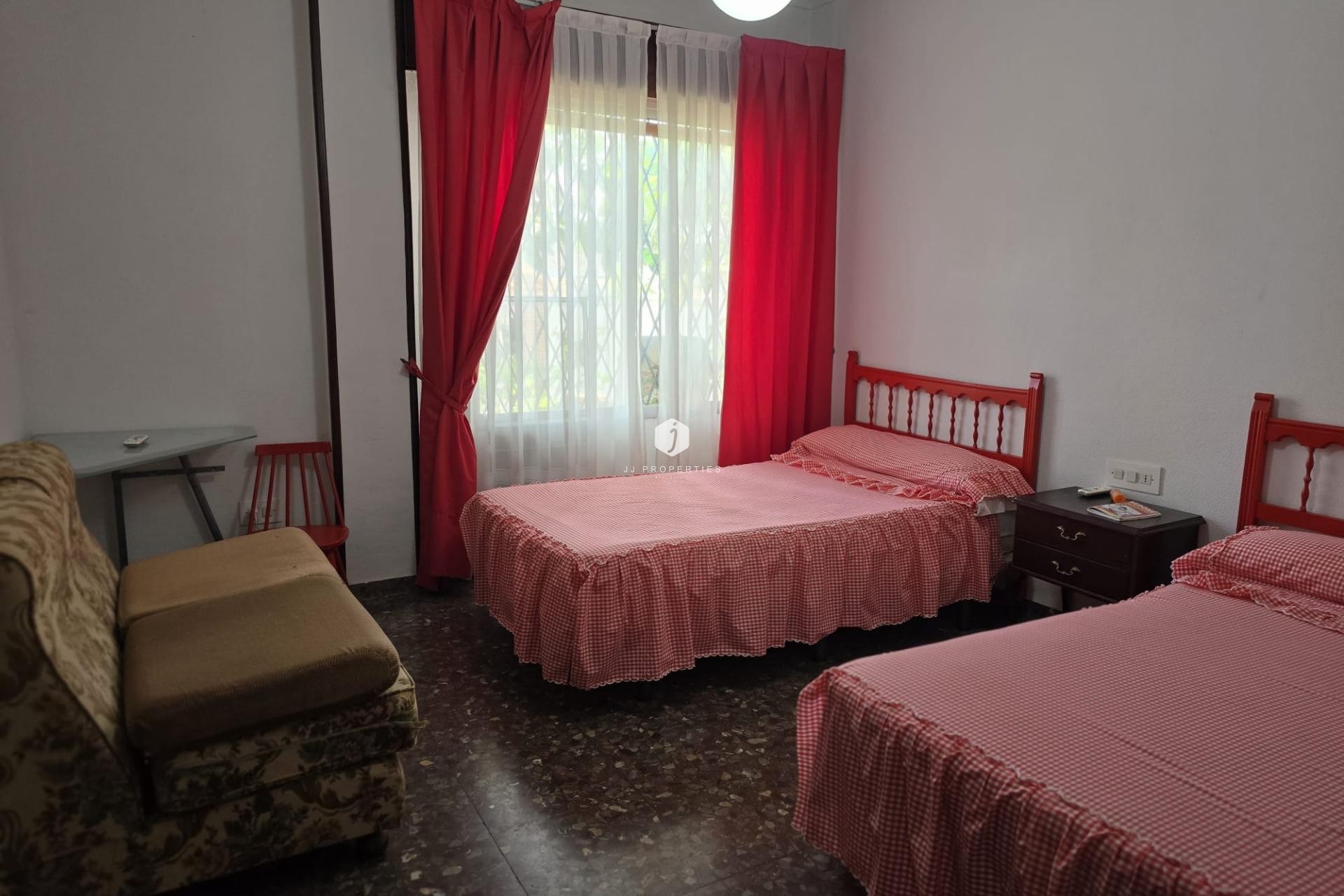 Aus zweiter Hand - Villa -
Orihuela Costa - Campoamor