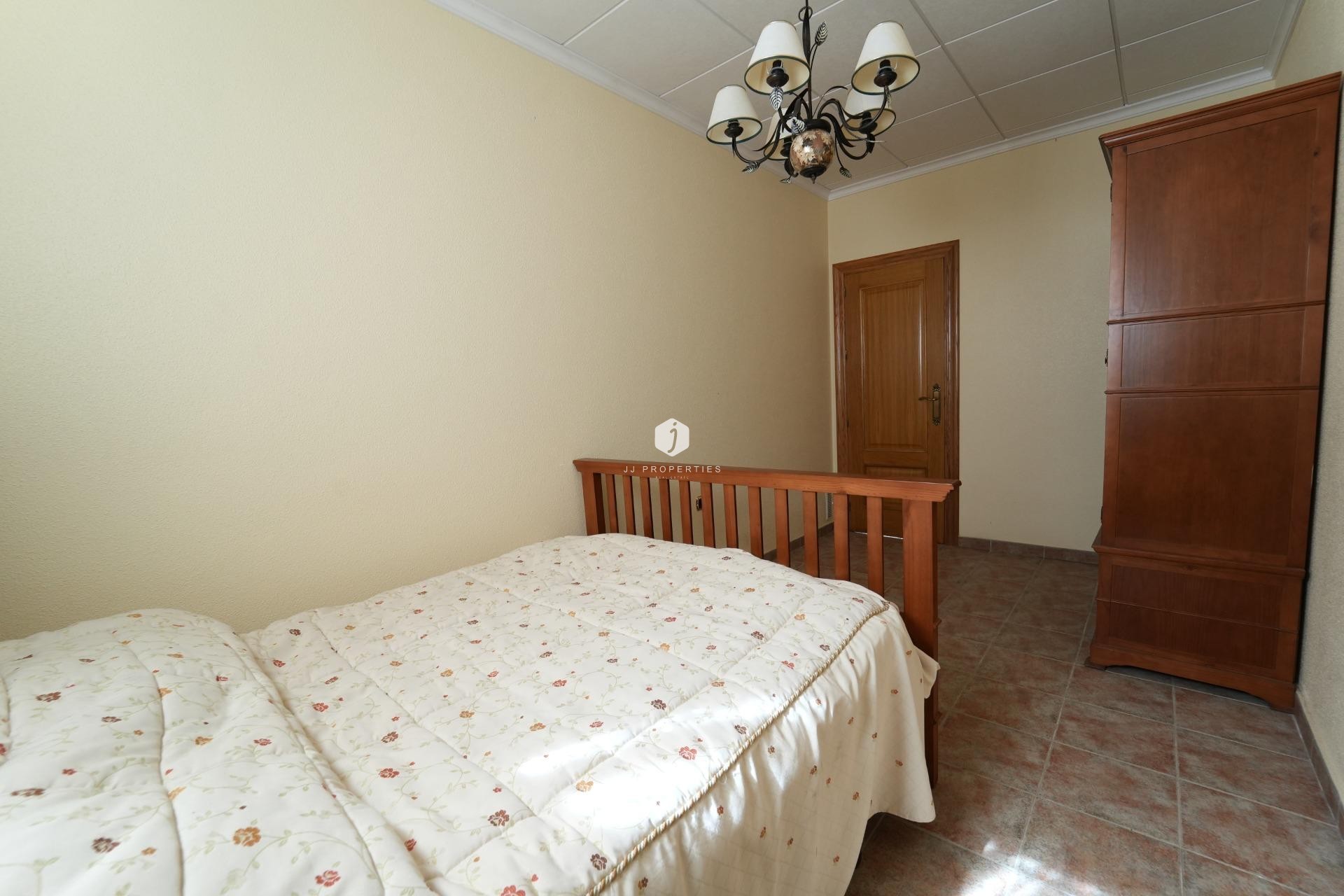 Aus zweiter Hand - Villa -
Orihuela Costa - Campoamor