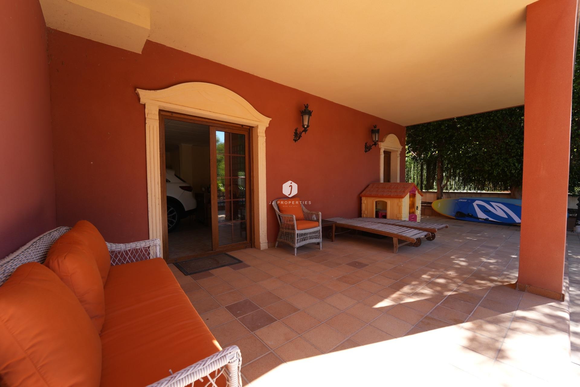 Aus zweiter Hand - Villa -
Orihuela Costa - Campoamor