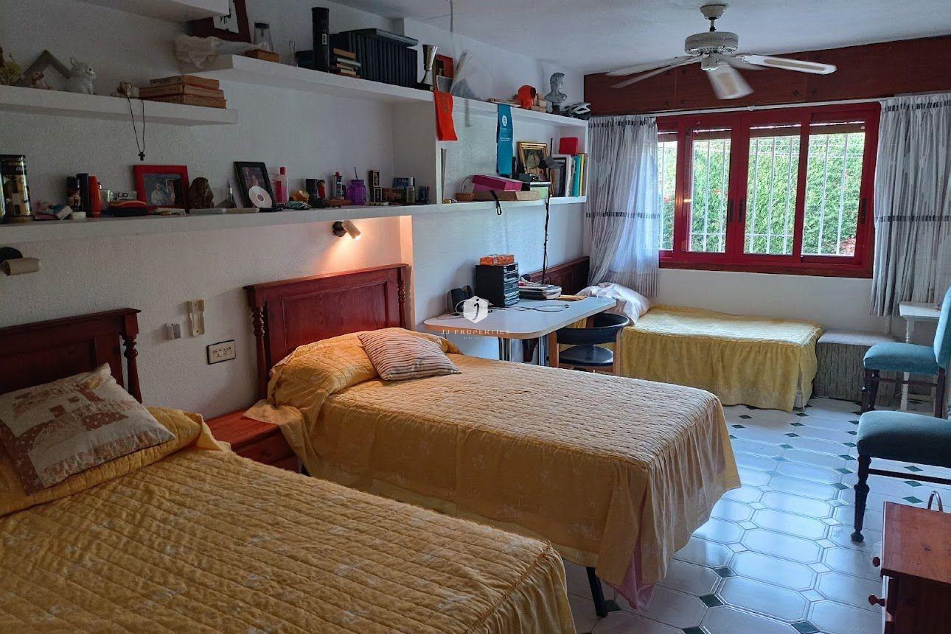 Aus zweiter Hand - Villa -
Orihuela Costa - Campoamor