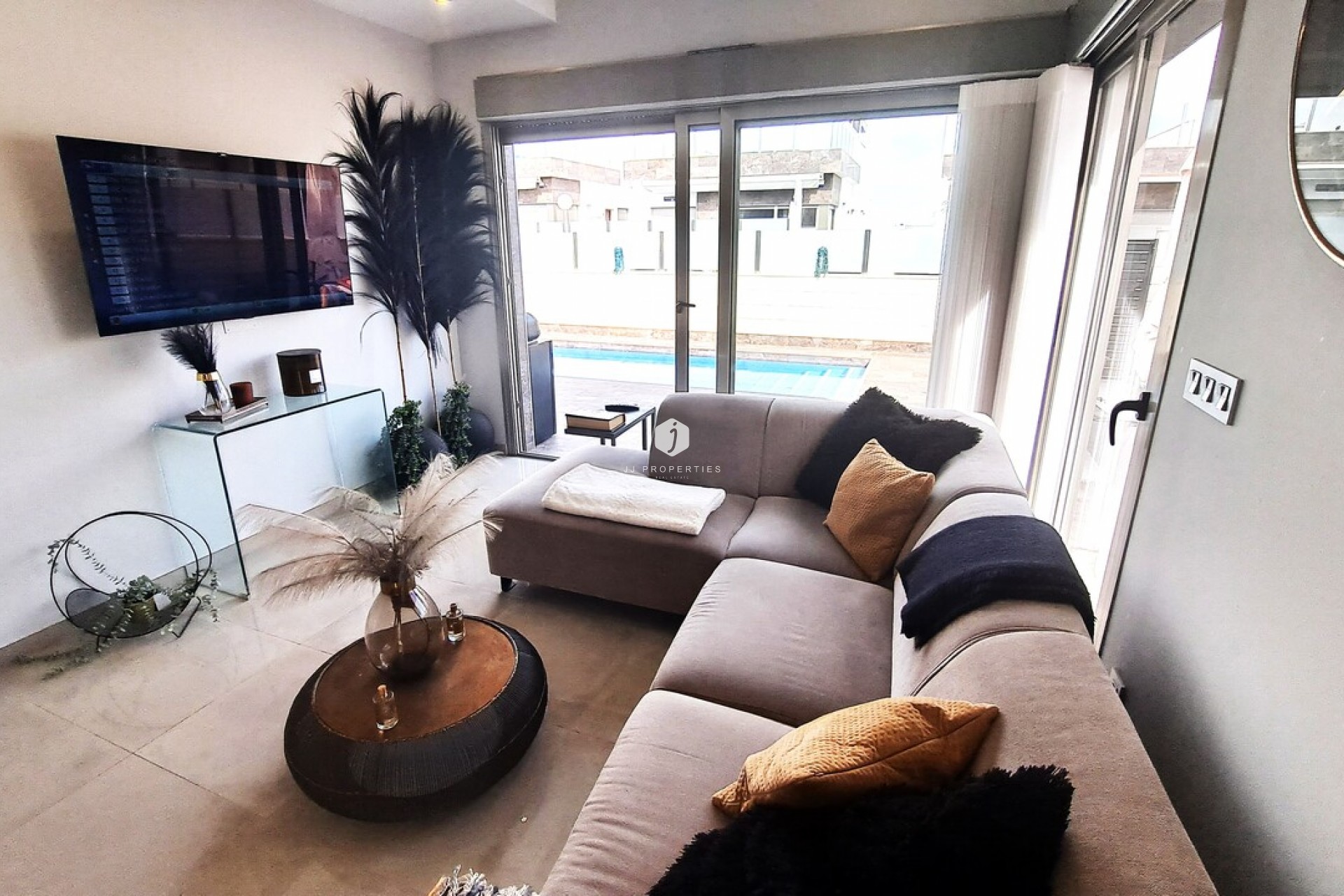 Aus zweiter Hand - Villa -
Orihuela Costa - Costa Blanca