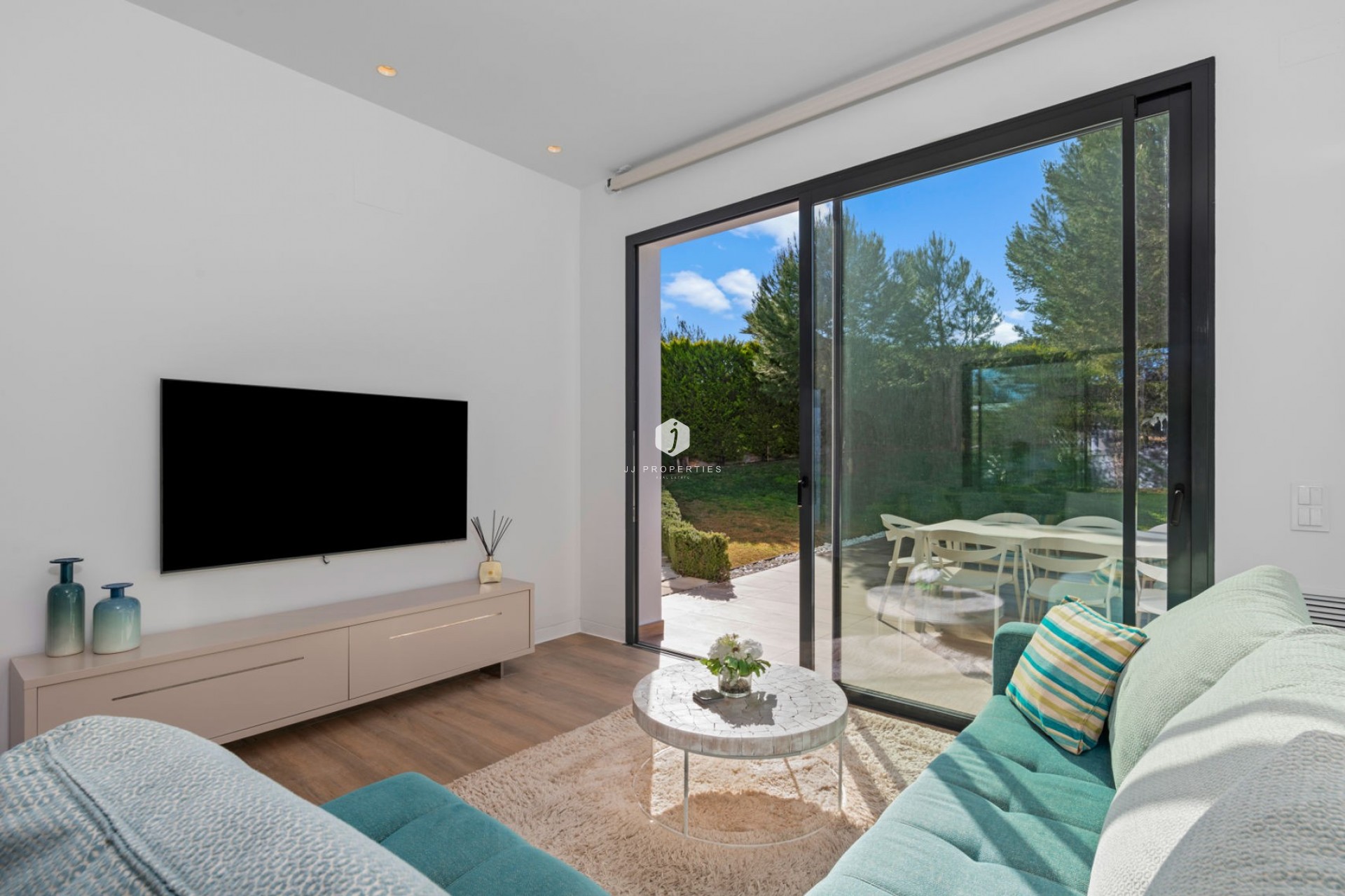 Aus zweiter Hand - Villa -
Orihuela Costa - Costa Blanca