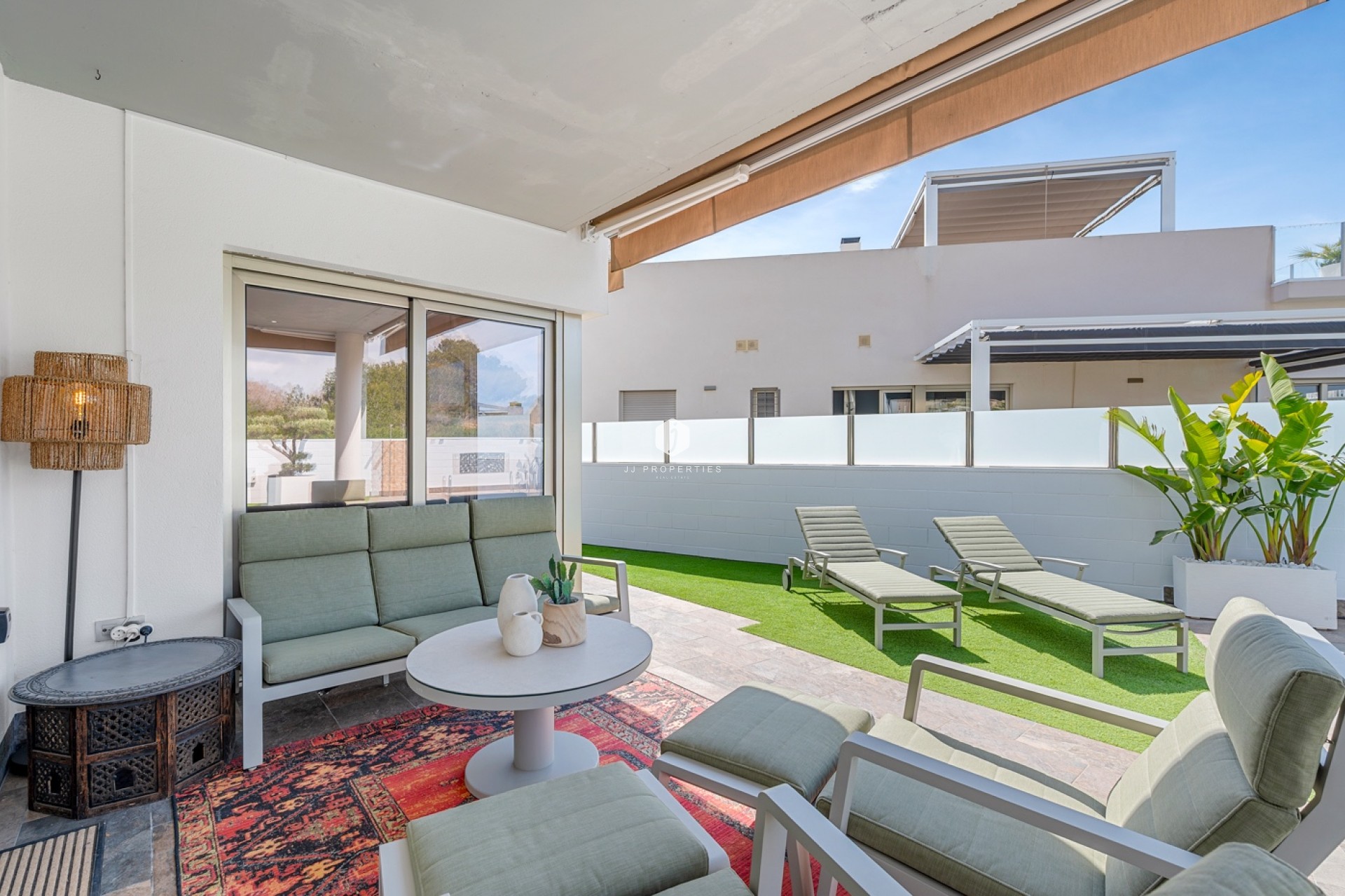 Aus zweiter Hand - Villa -
Orihuela Costa - Costa Blanca