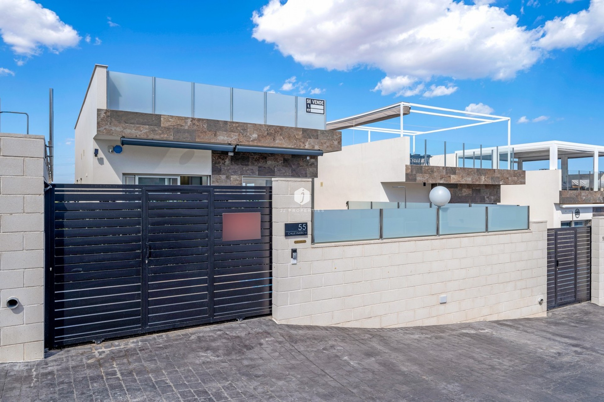 Aus zweiter Hand - Villa -
Orihuela Costa - Costa Blanca