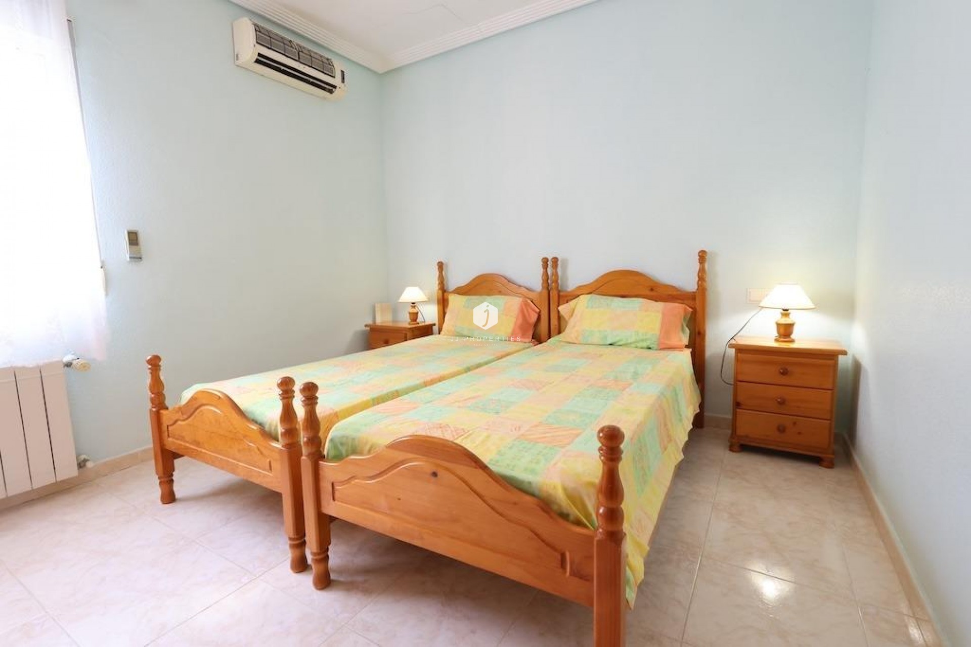 Aus zweiter Hand - Villa -
Orihuela Costa - Costa Blanca