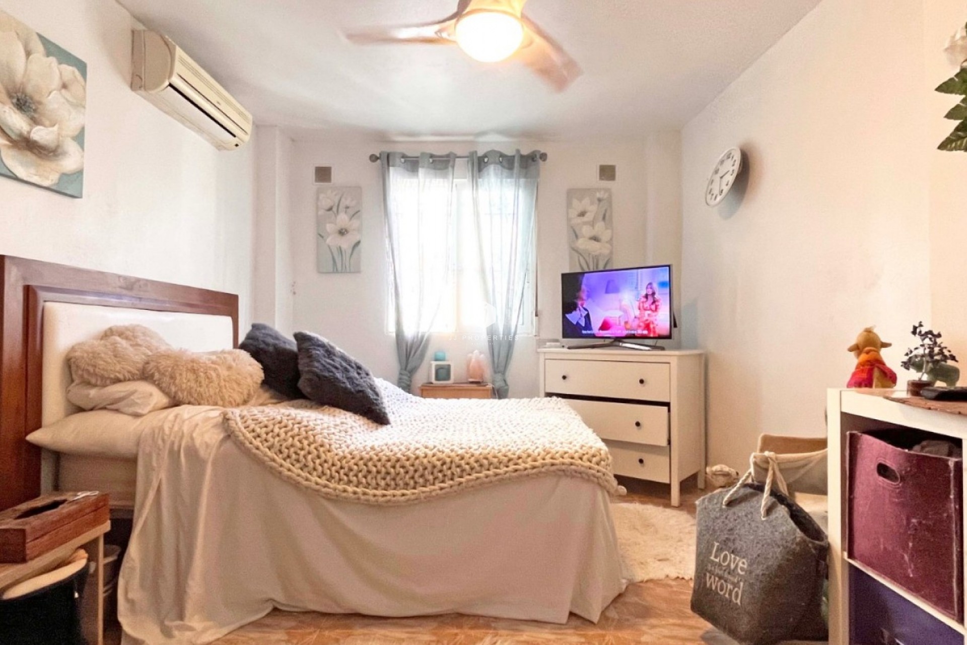 Aus zweiter Hand - Villa -
Orihuela Costa - Costa Blanca