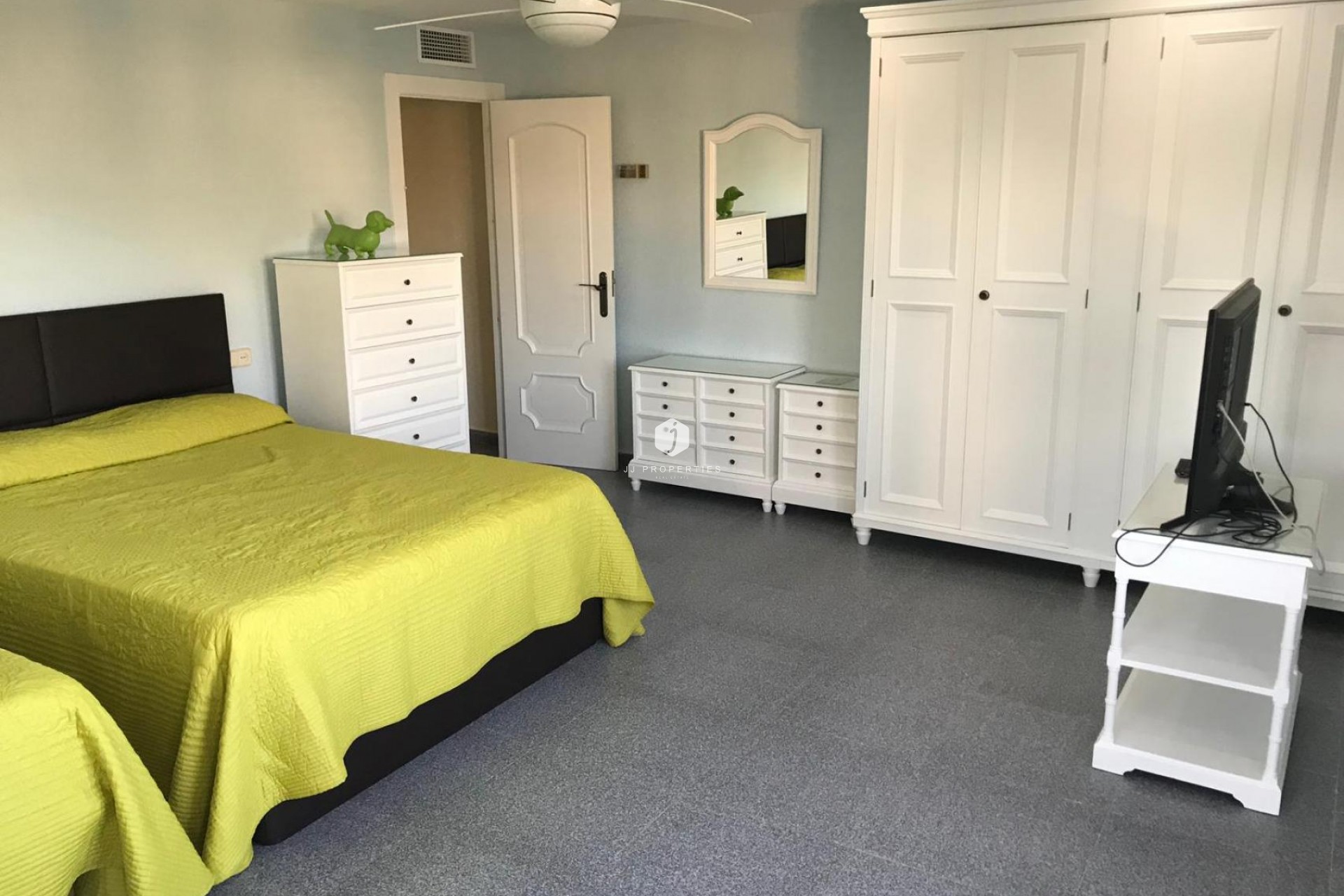 Aus zweiter Hand - Villa -
Orihuela Costa - Costa Blanca