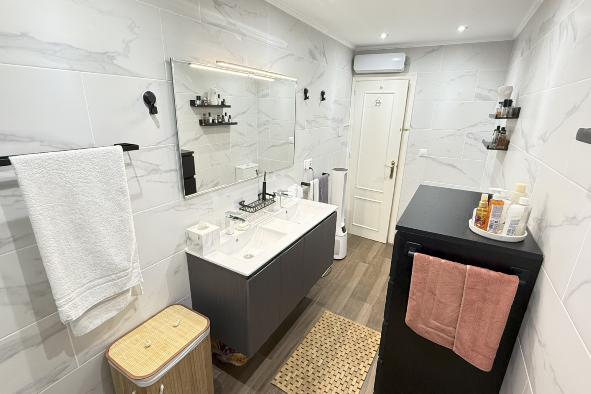 Aus zweiter Hand - Villa -
Orihuela Costa - Costa Blanca