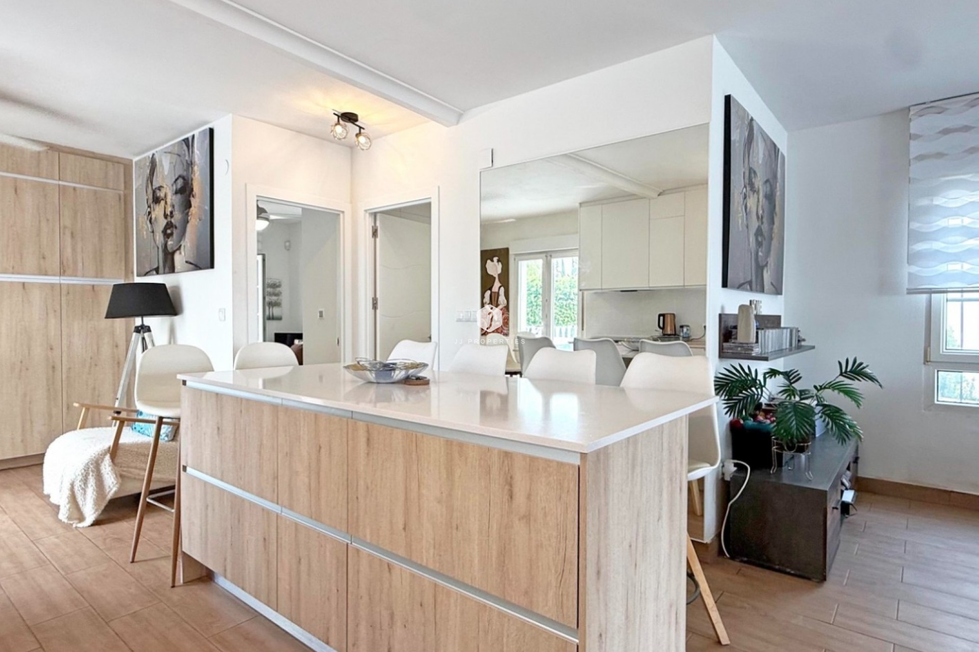 Aus zweiter Hand - Villa -
Orihuela Costa - Costa Blanca