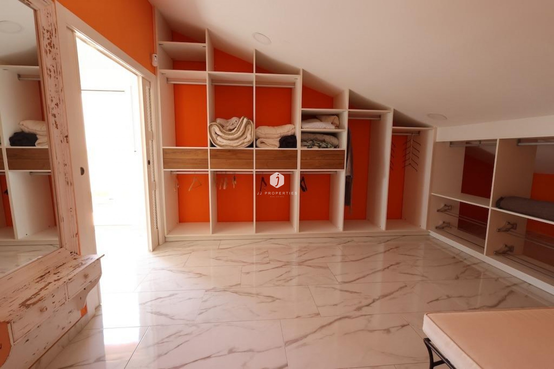 Aus zweiter Hand - Villa -
Orihuela Costa - Costa Blanca