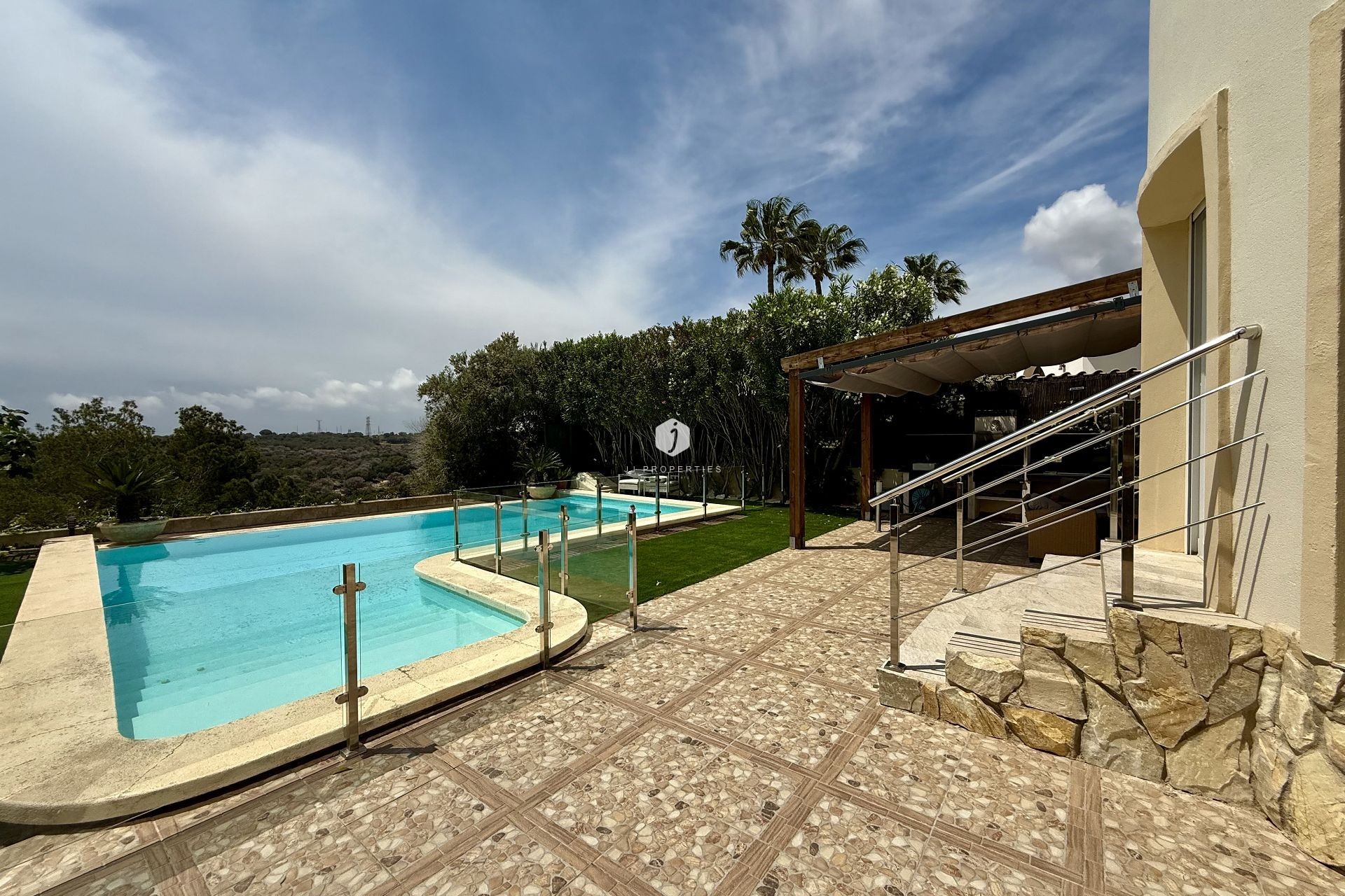 Aus zweiter Hand - Villa -
Orihuela Costa - Costa Blanca