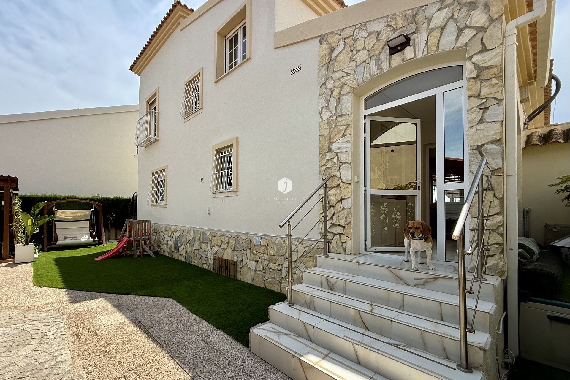 Aus zweiter Hand - Villa -
Orihuela Costa - Costa Blanca