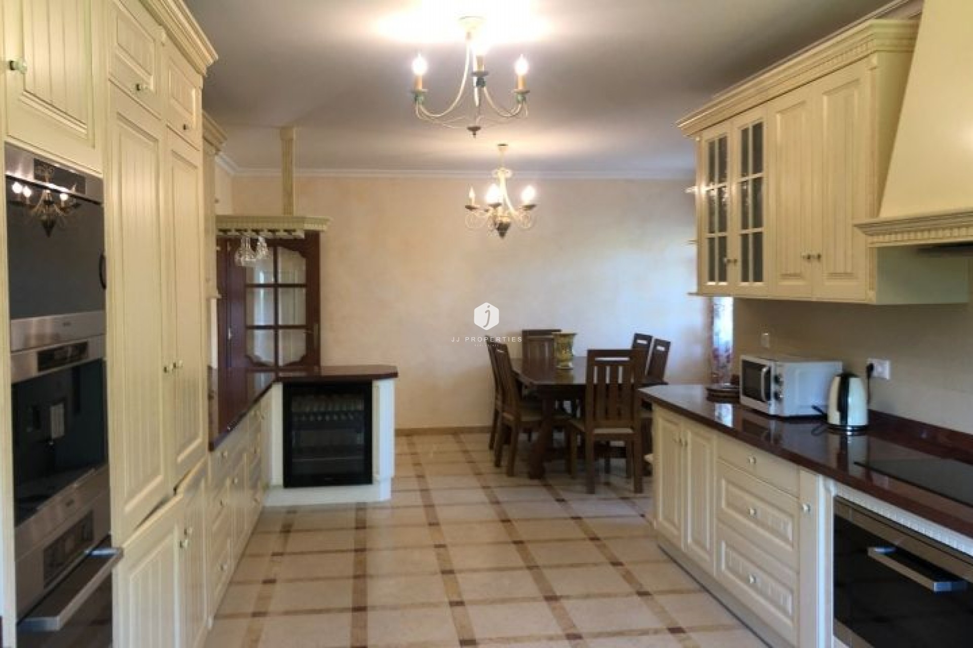 Aus zweiter Hand - Villa -
Orihuela Costa - Costa Blanca