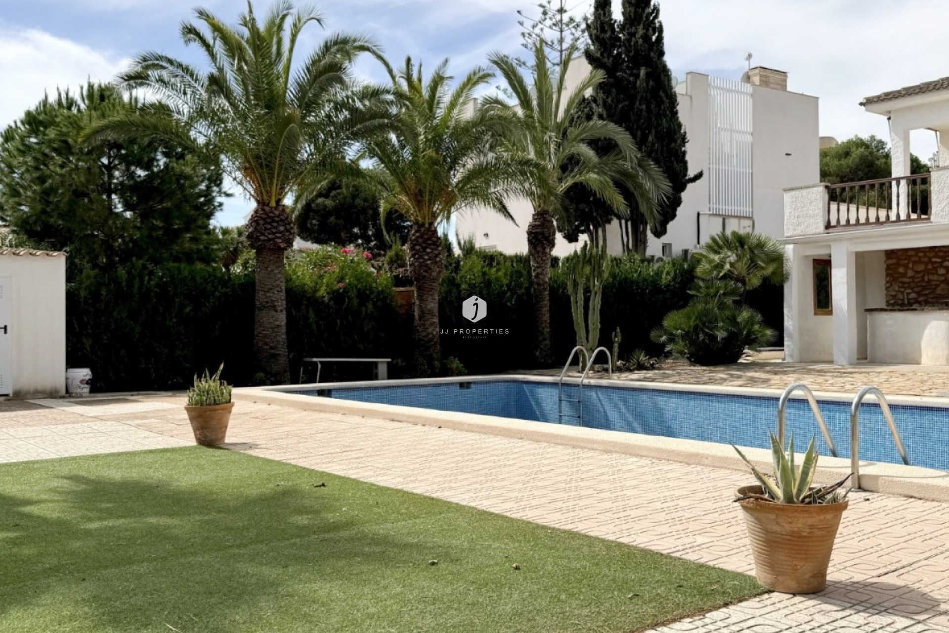 Aus zweiter Hand - Villa -
Orihuela Costa - Costa Blanca