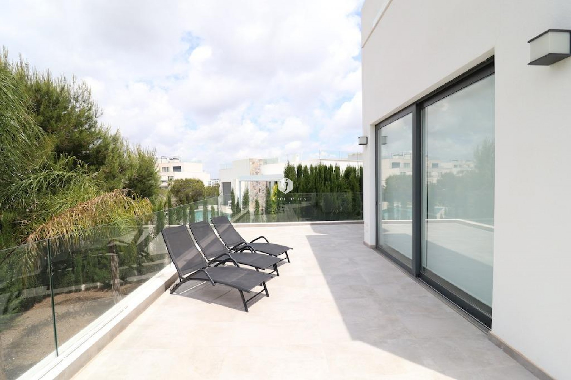 Aus zweiter Hand - Villa -
Orihuela Costa - Costa Blanca