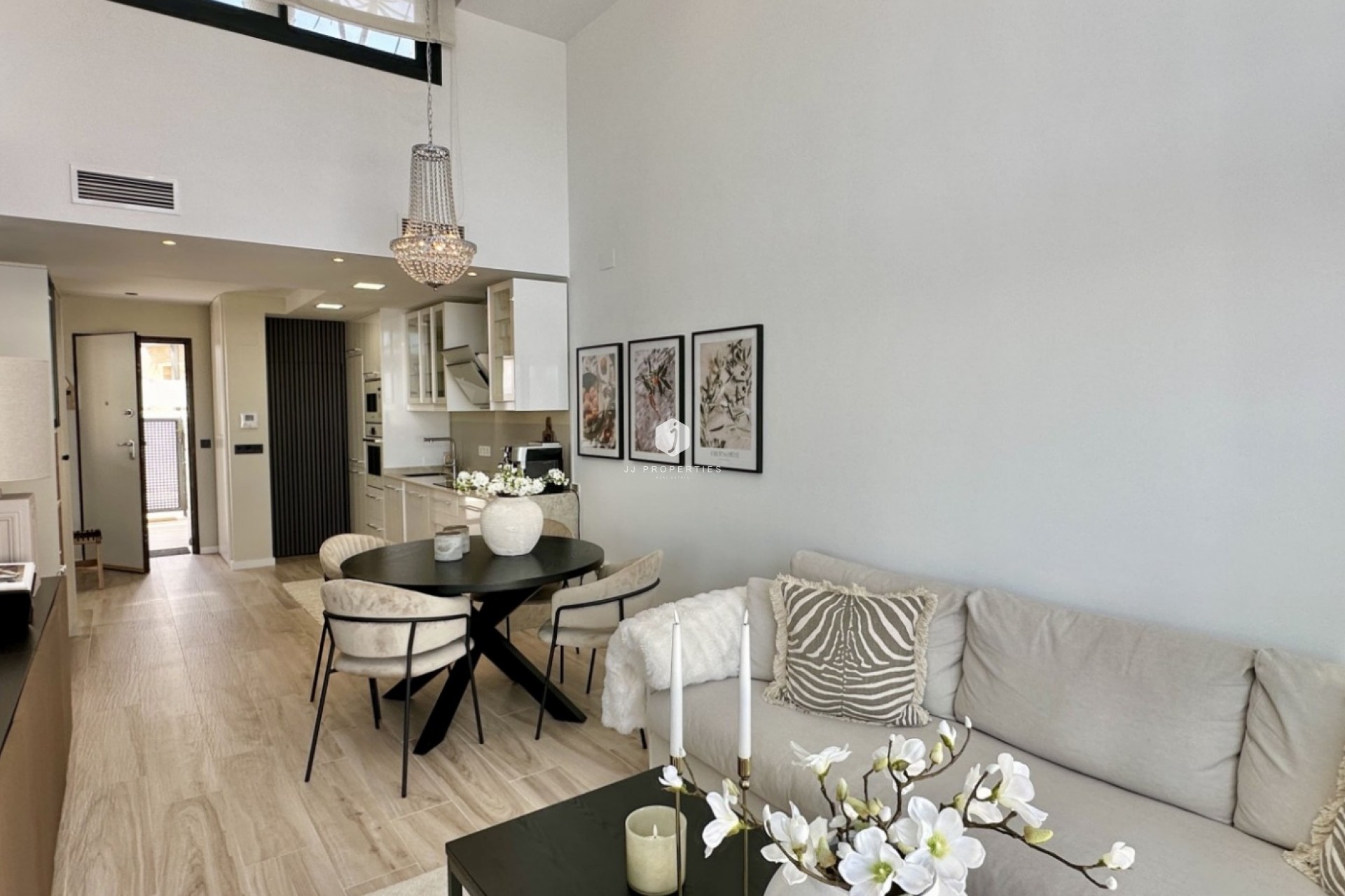 Aus zweiter Hand - Villa -
Orihuela Costa - Costa Blanca