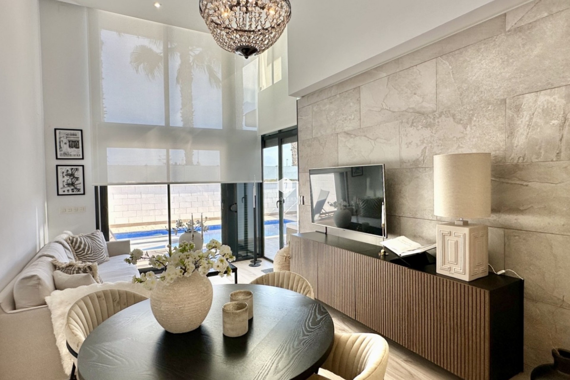 Aus zweiter Hand - Villa -
Orihuela Costa - Costa Blanca