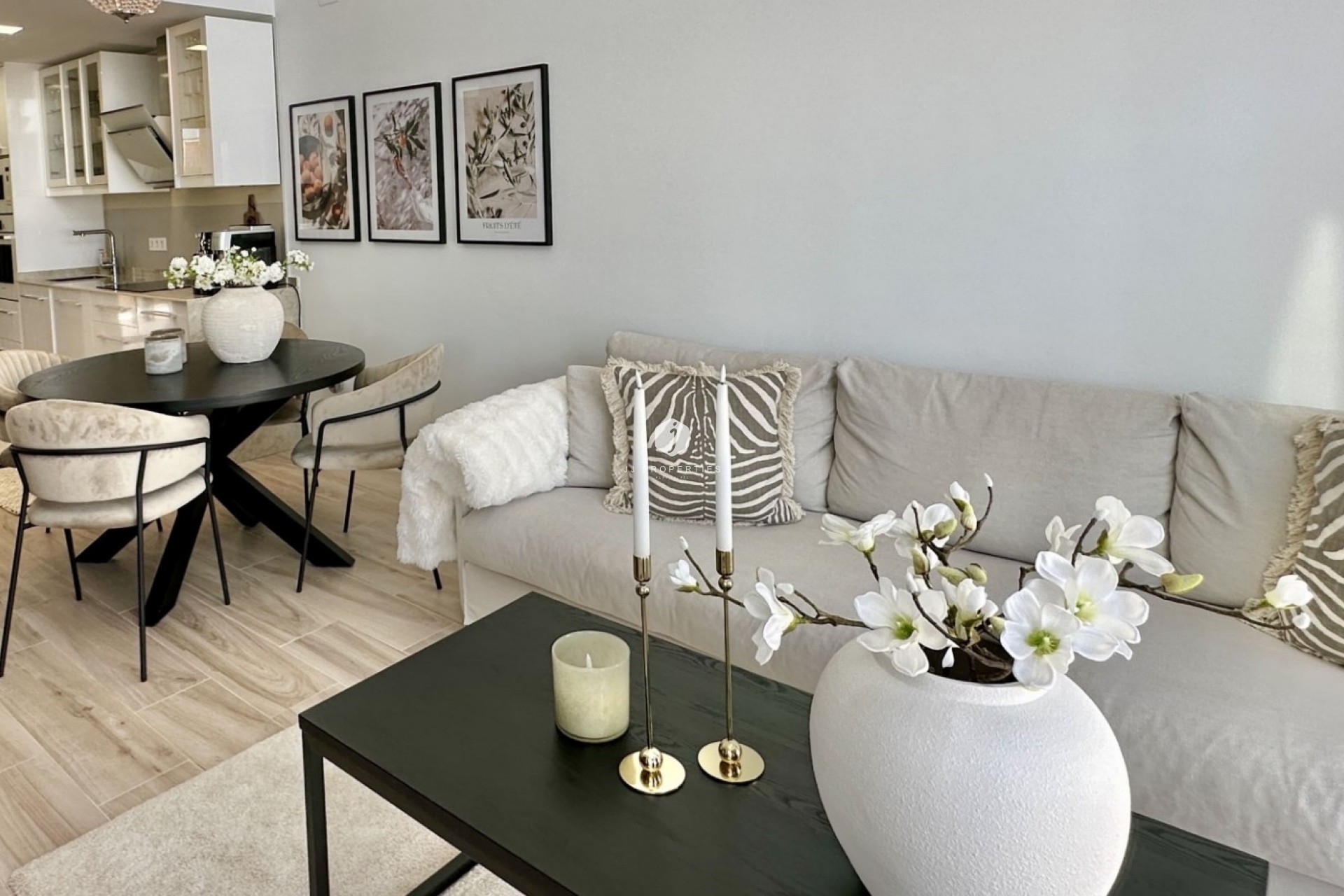 Aus zweiter Hand - Villa -
Orihuela Costa - Costa Blanca