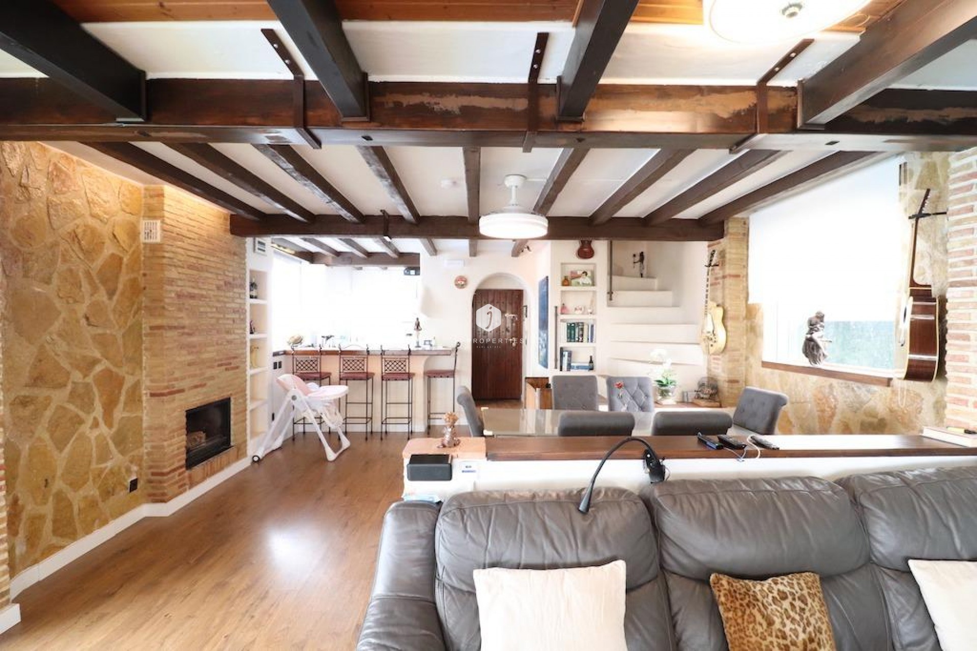 Aus zweiter Hand - Villa -
Orihuela Costa - Costa Blanca