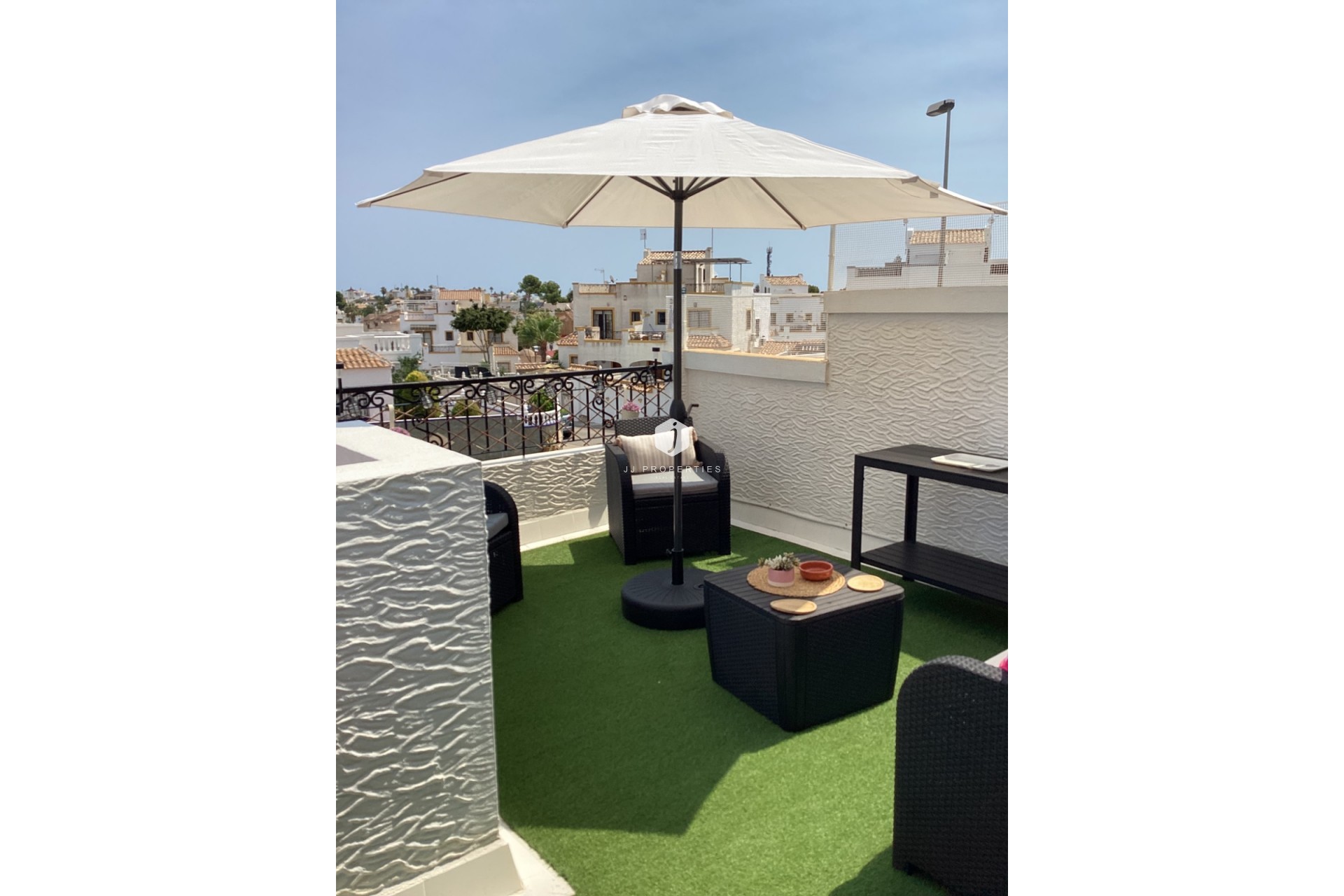 Aus zweiter Hand - Villa -
Orihuela Costa - Costa Blanca