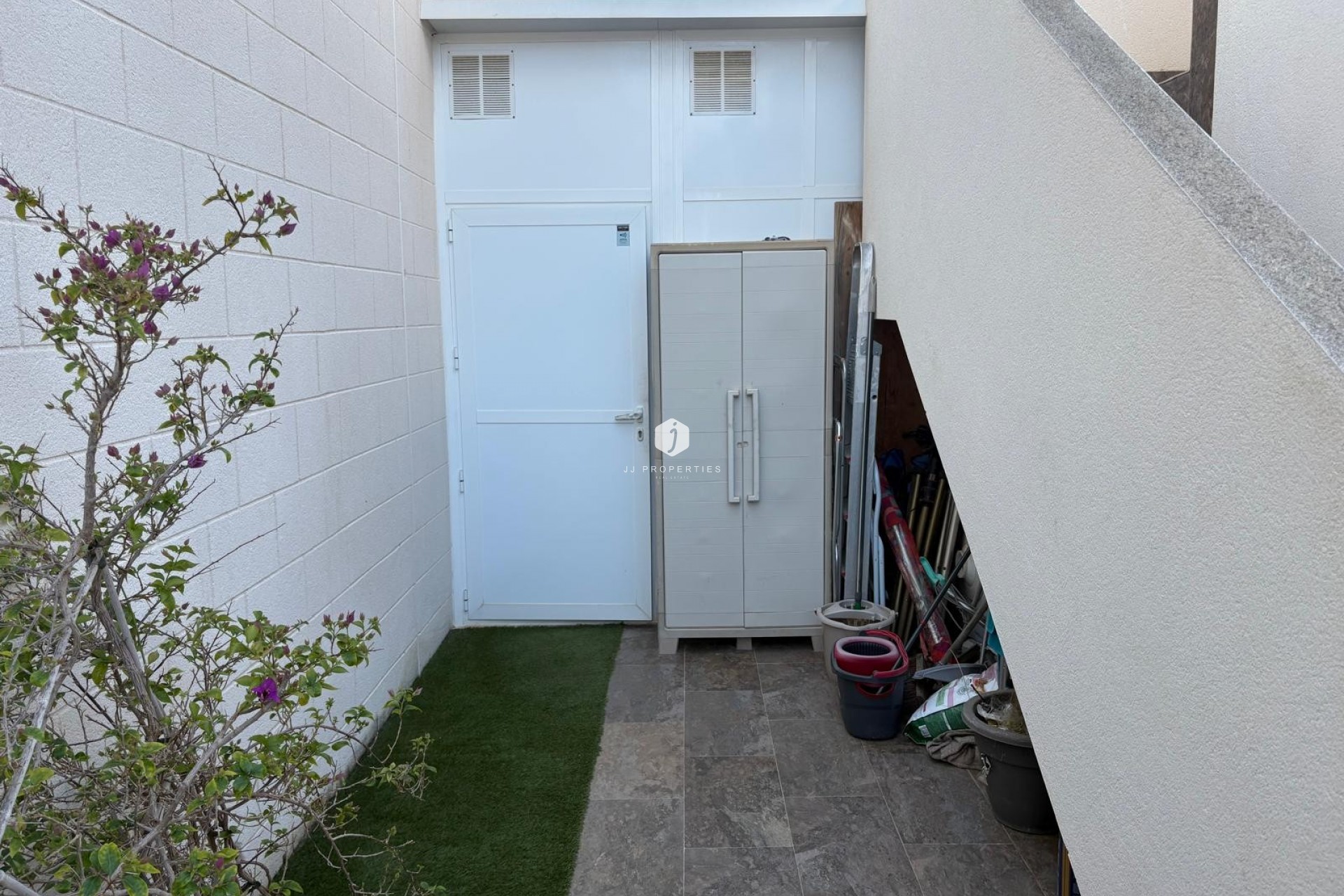 Aus zweiter Hand - Villa -
Orihuela Costa - Costa Blanca