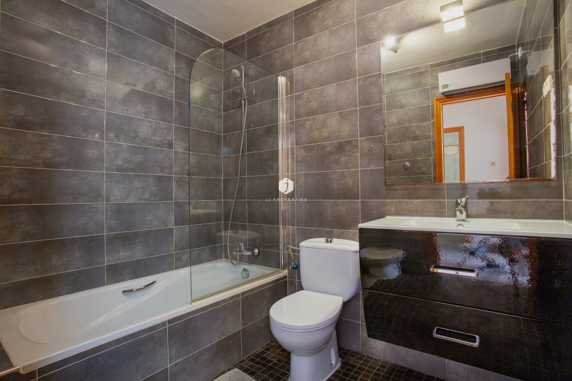 Aus zweiter Hand - Villa -
Orihuela Costa - Costa Blanca