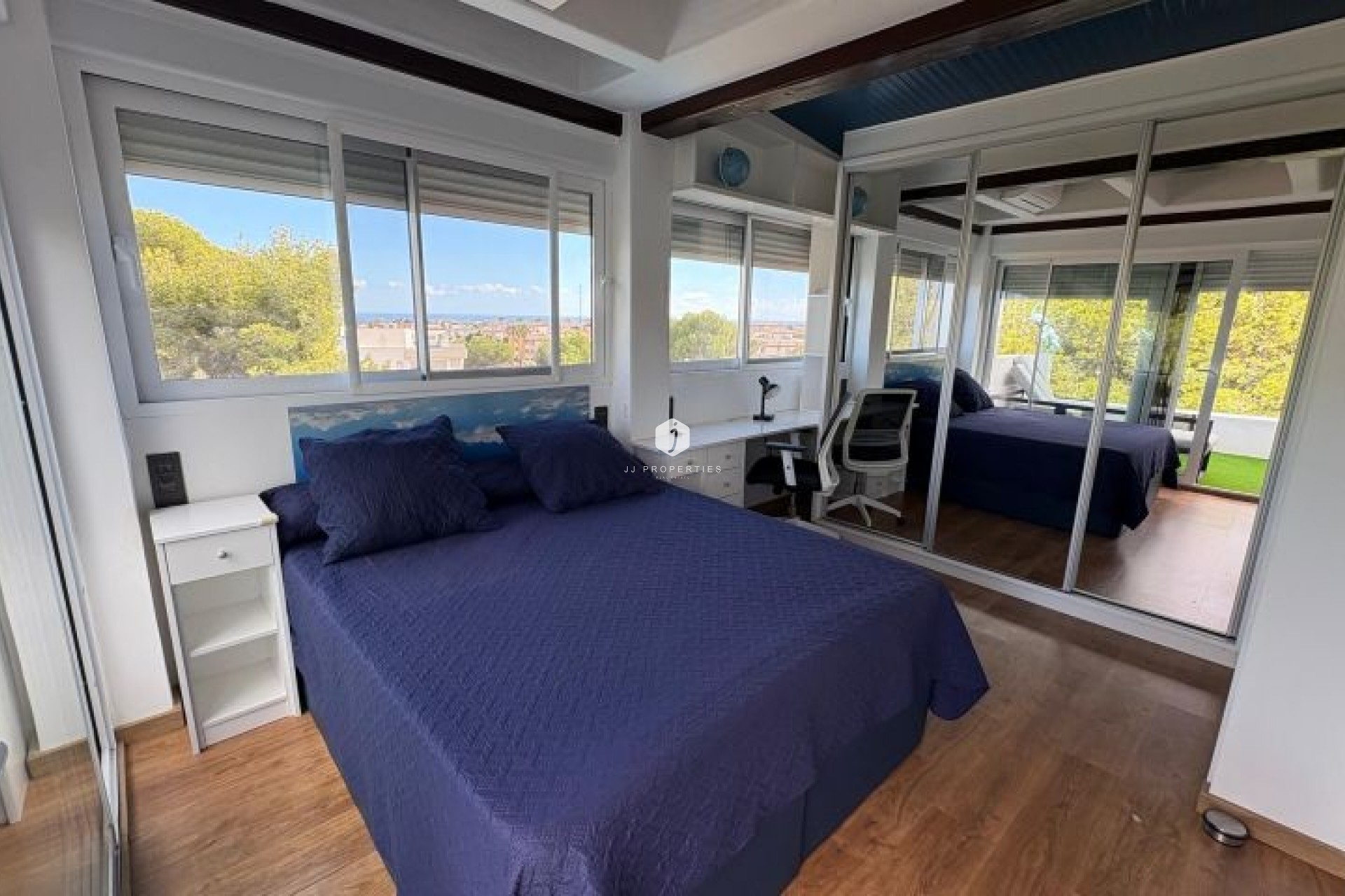 Aus zweiter Hand - Villa -
Orihuela Costa - Costa Blanca