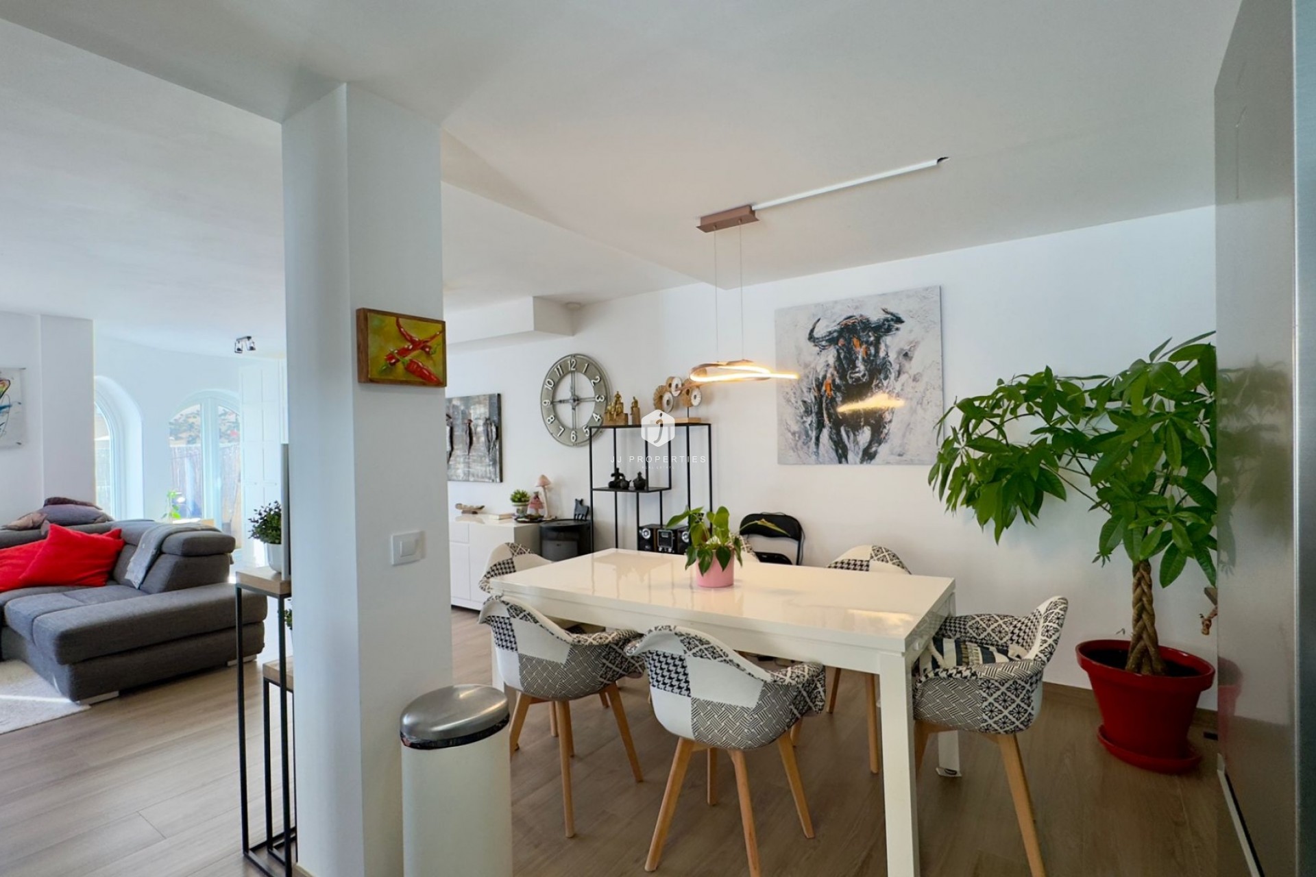 Aus zweiter Hand - Villa -
Orihuela Costa - Costa Blanca