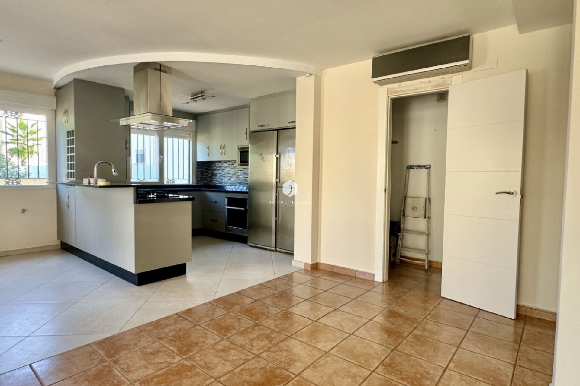 Aus zweiter Hand - Villa -
Orihuela Costa - Costa Blanca