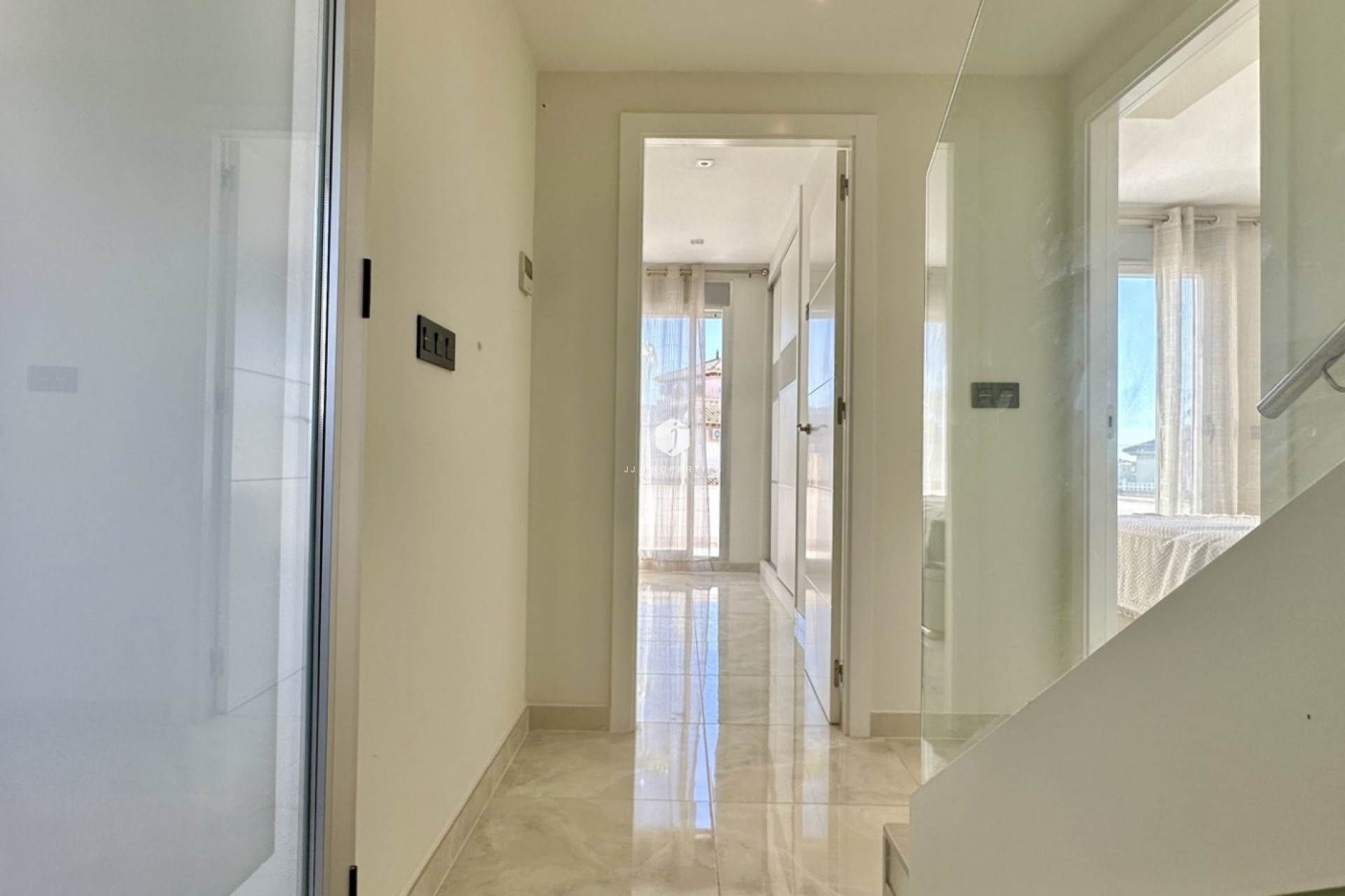 Aus zweiter Hand - Villa -
Orihuela Costa - Costa Blanca